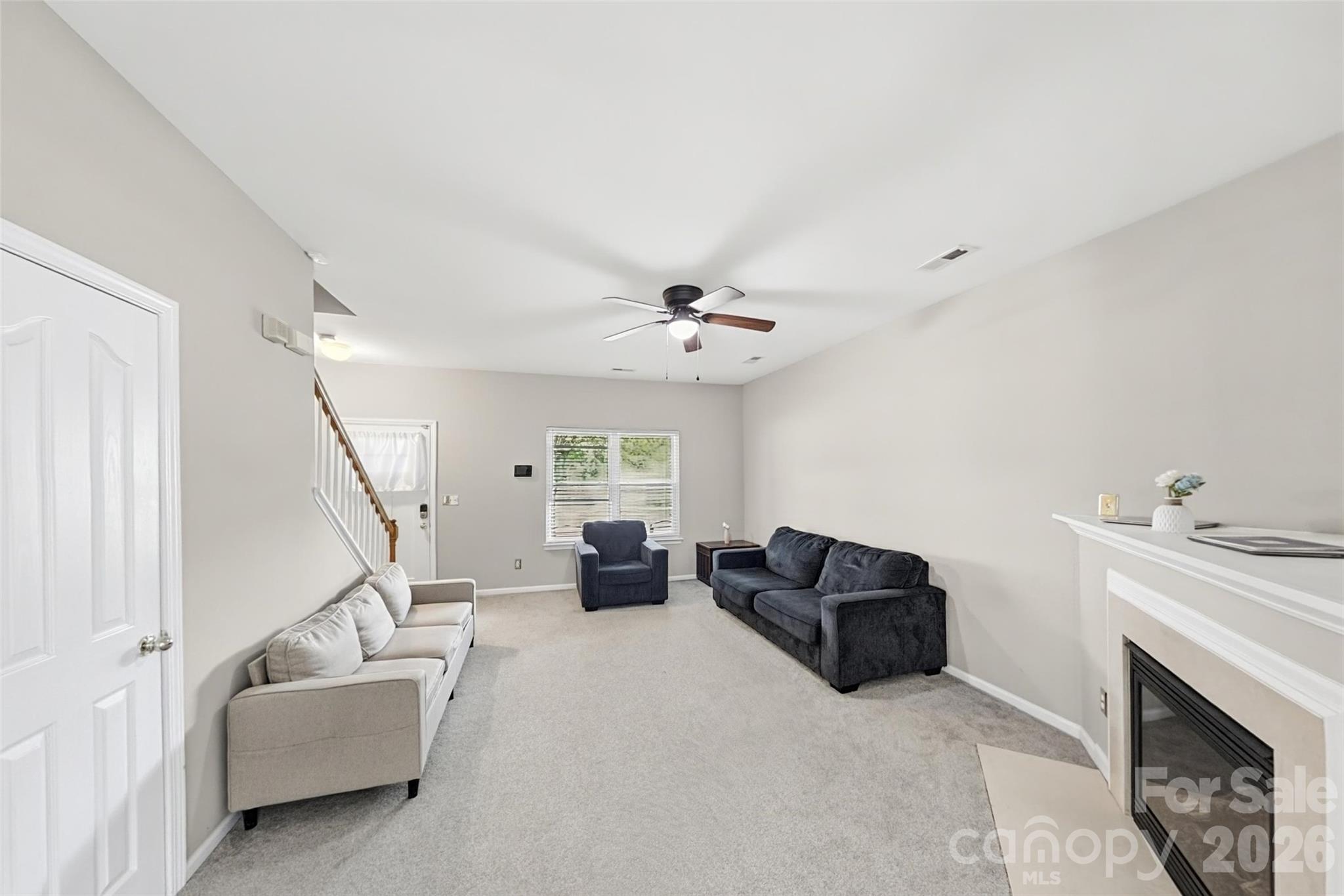 8538 Greenware Trail Property Photo 3