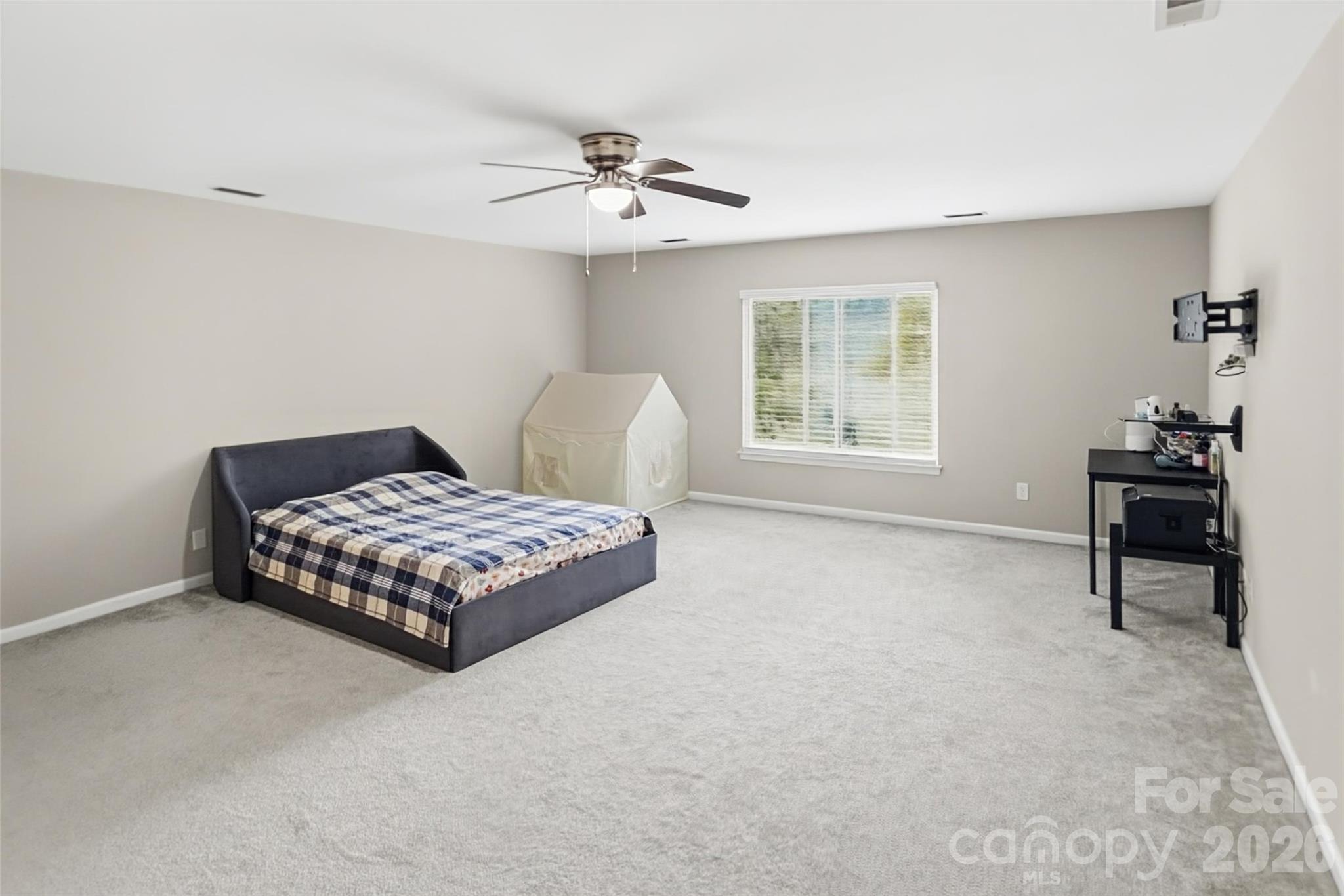 8538 Greenware Trail Property Photo 9