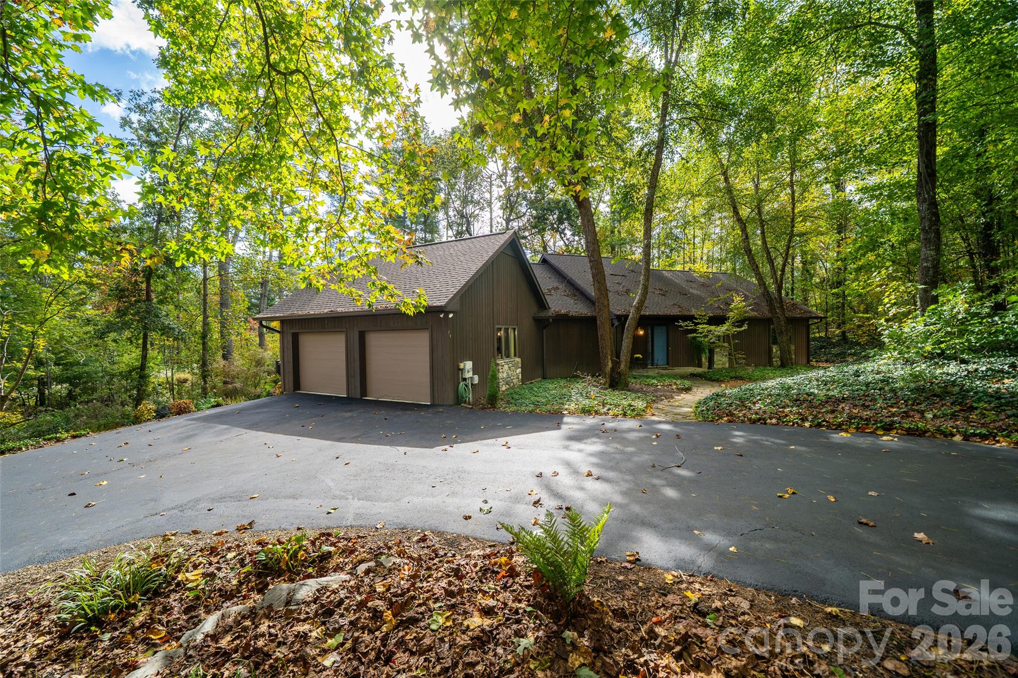 2 Dogwood Lane Property Photo 4