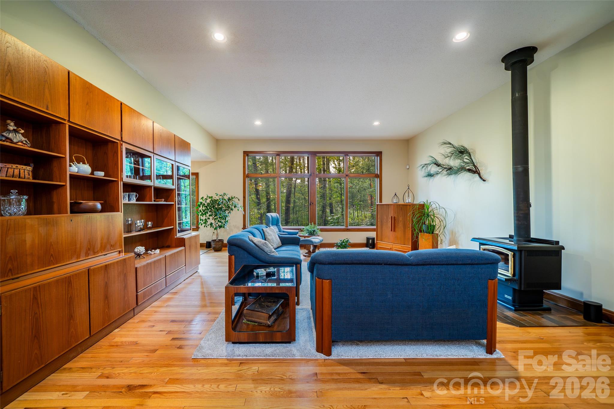 2 Dogwood Lane Property Photo 11