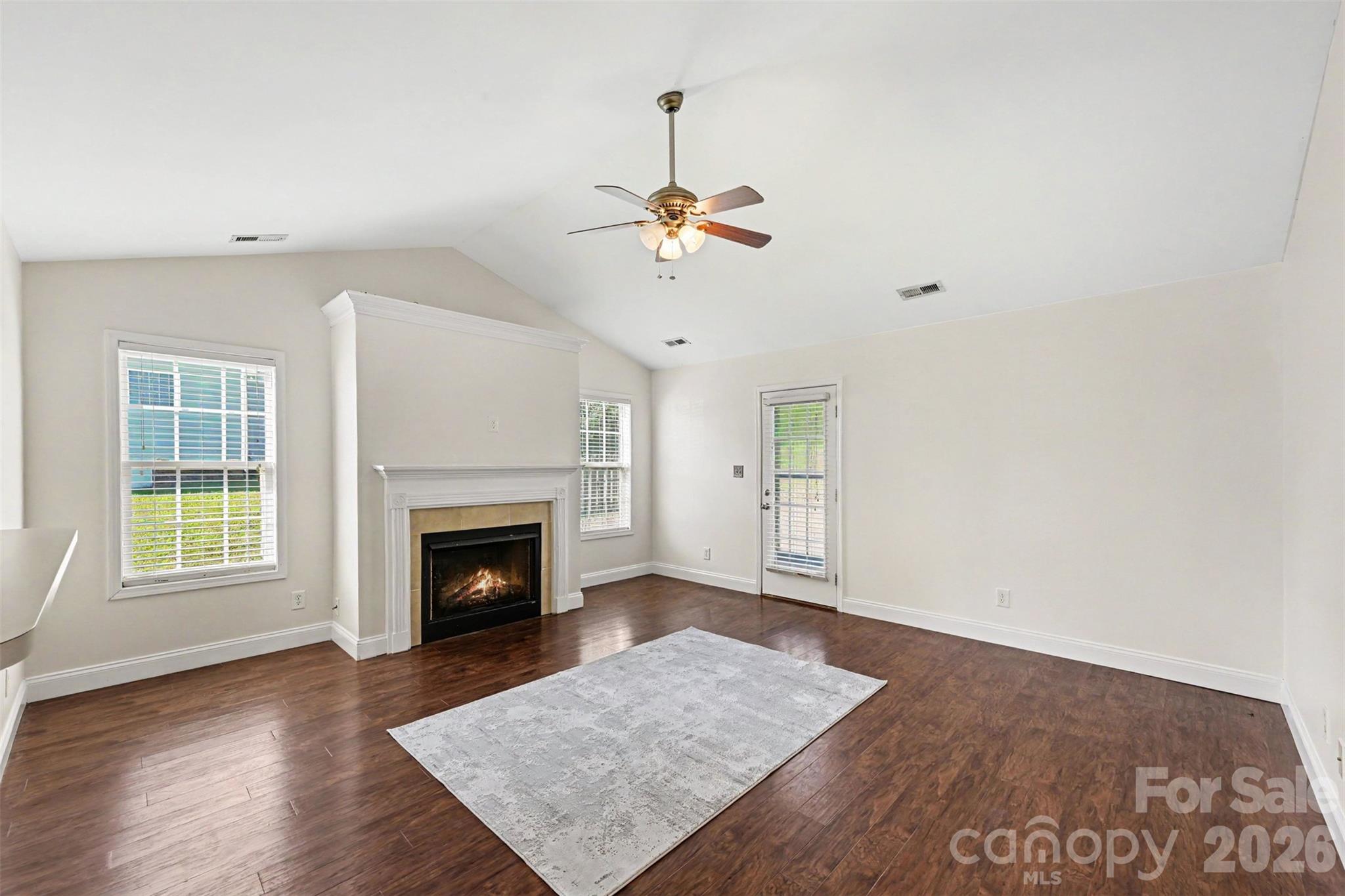 225 Brooks Farm Drive Property Photo 4