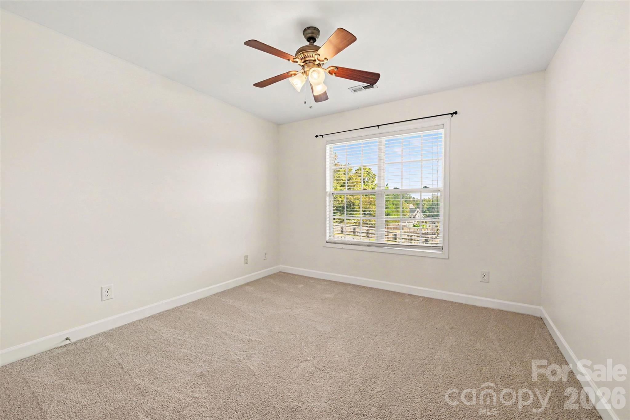 225 Brooks Farm Drive Property Photo 19