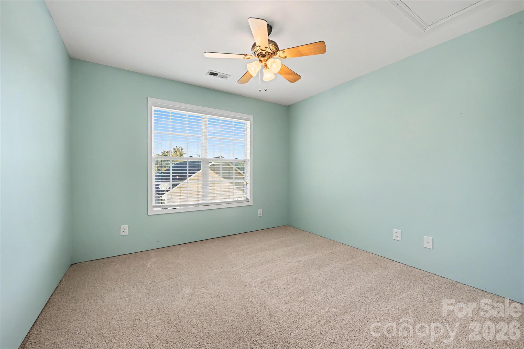225 Brooks Farm Drive Property Photo 21
