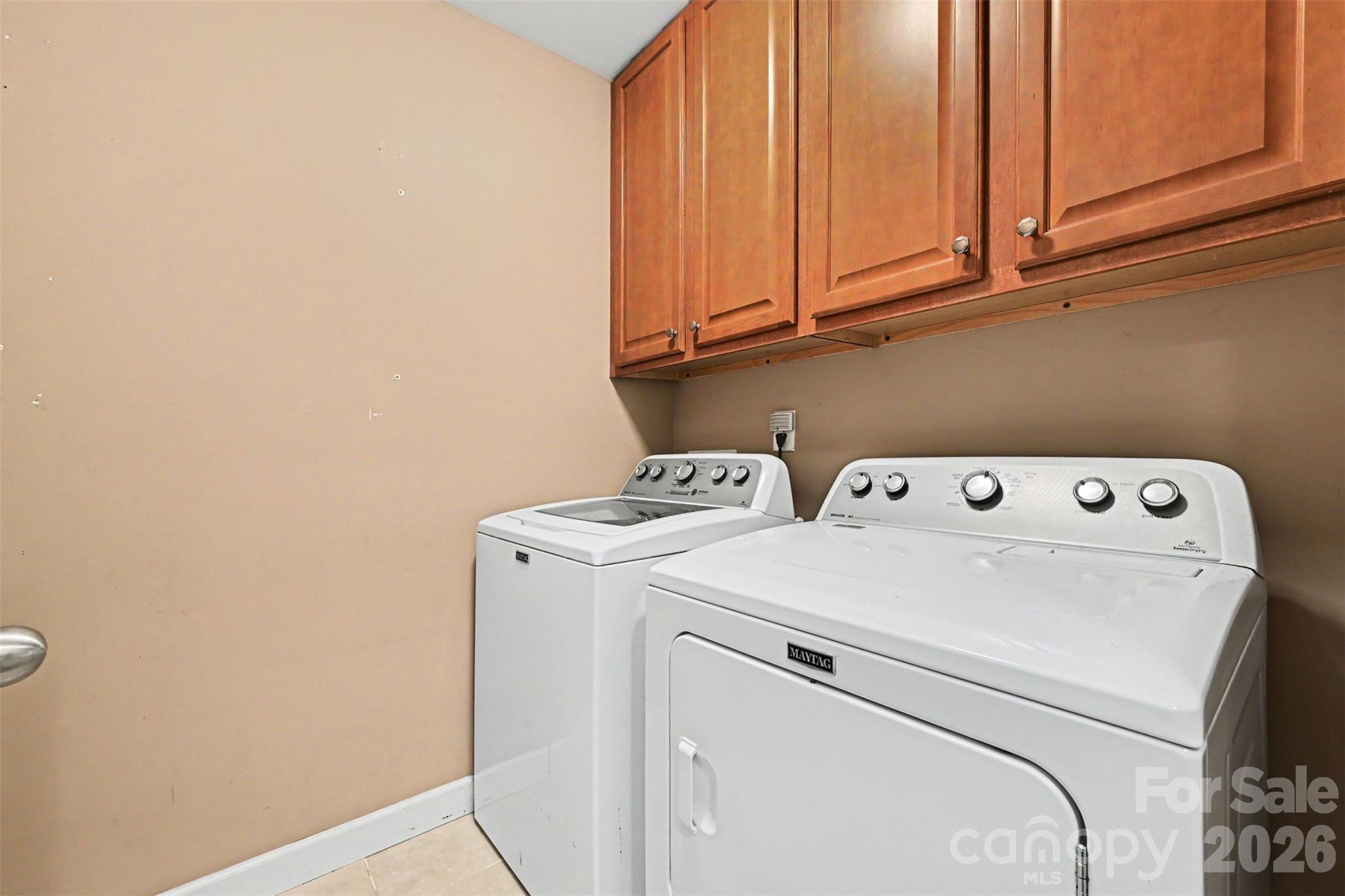 225 Brooks Farm Drive Property Photo 23