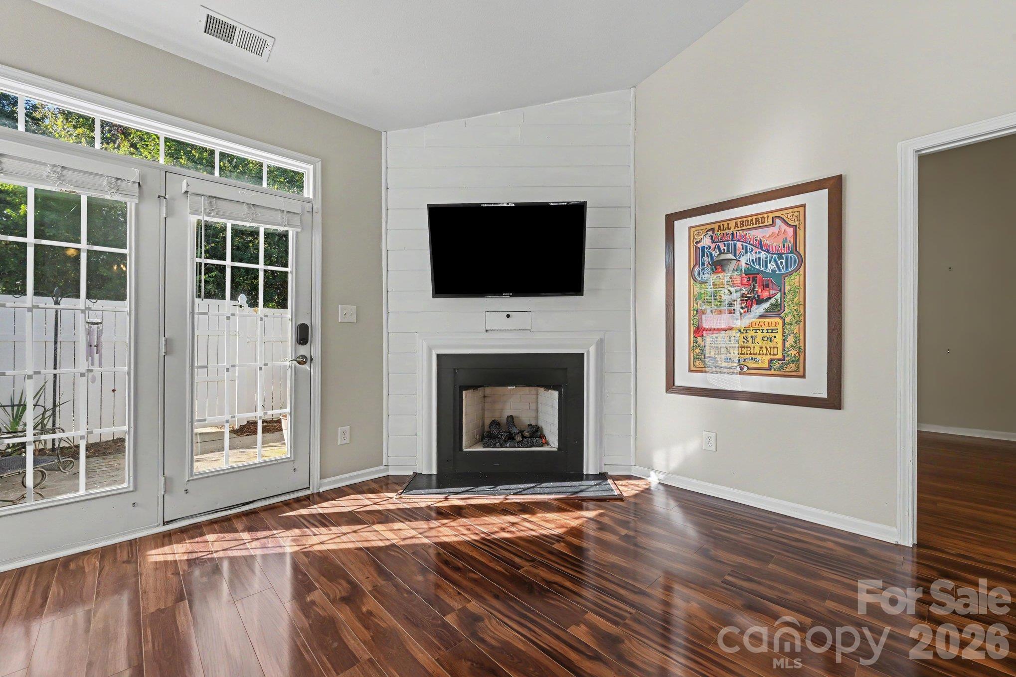 8334 Carob Tree Lane Property Photo 9