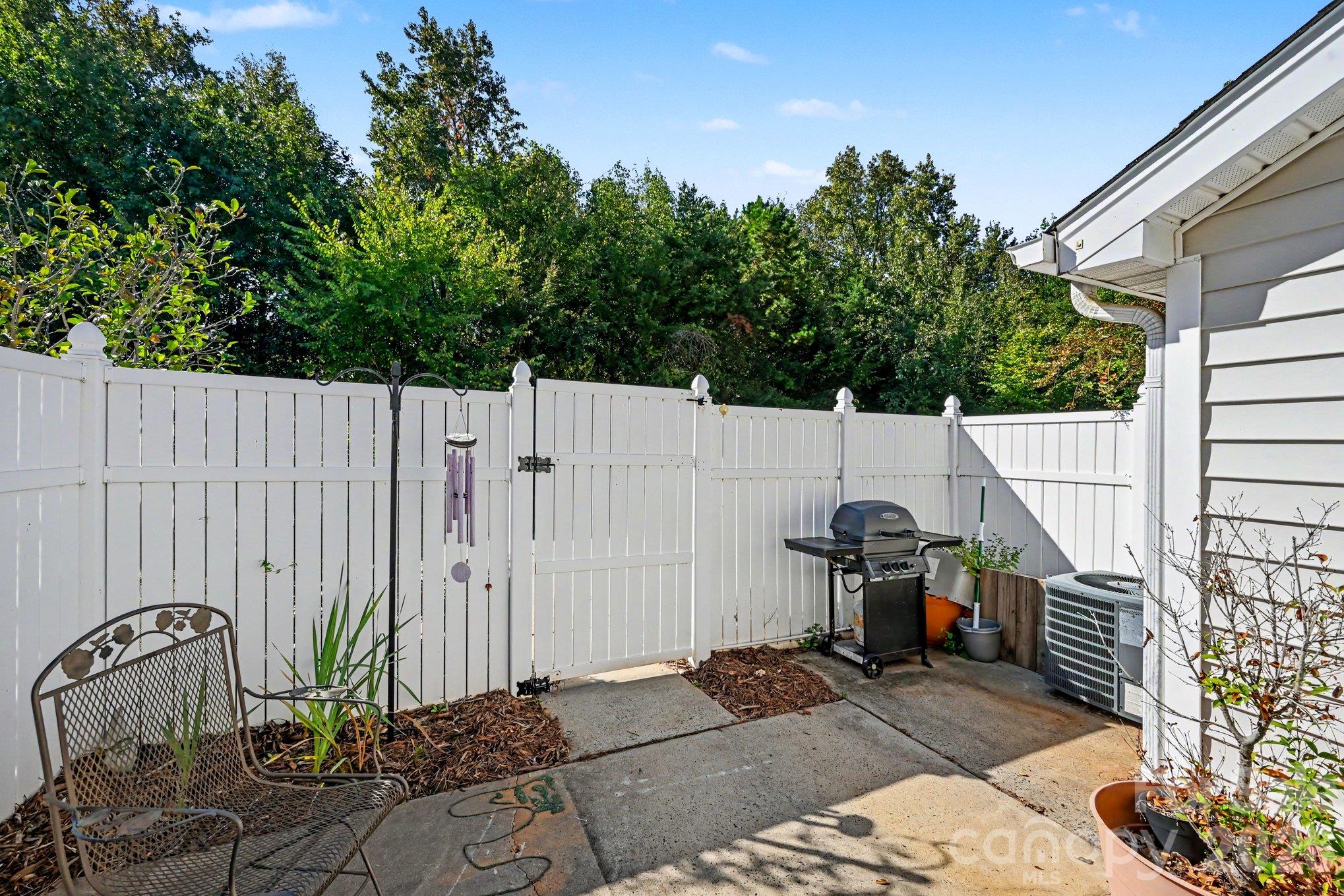 8334 Carob Tree Lane Property Photo 22