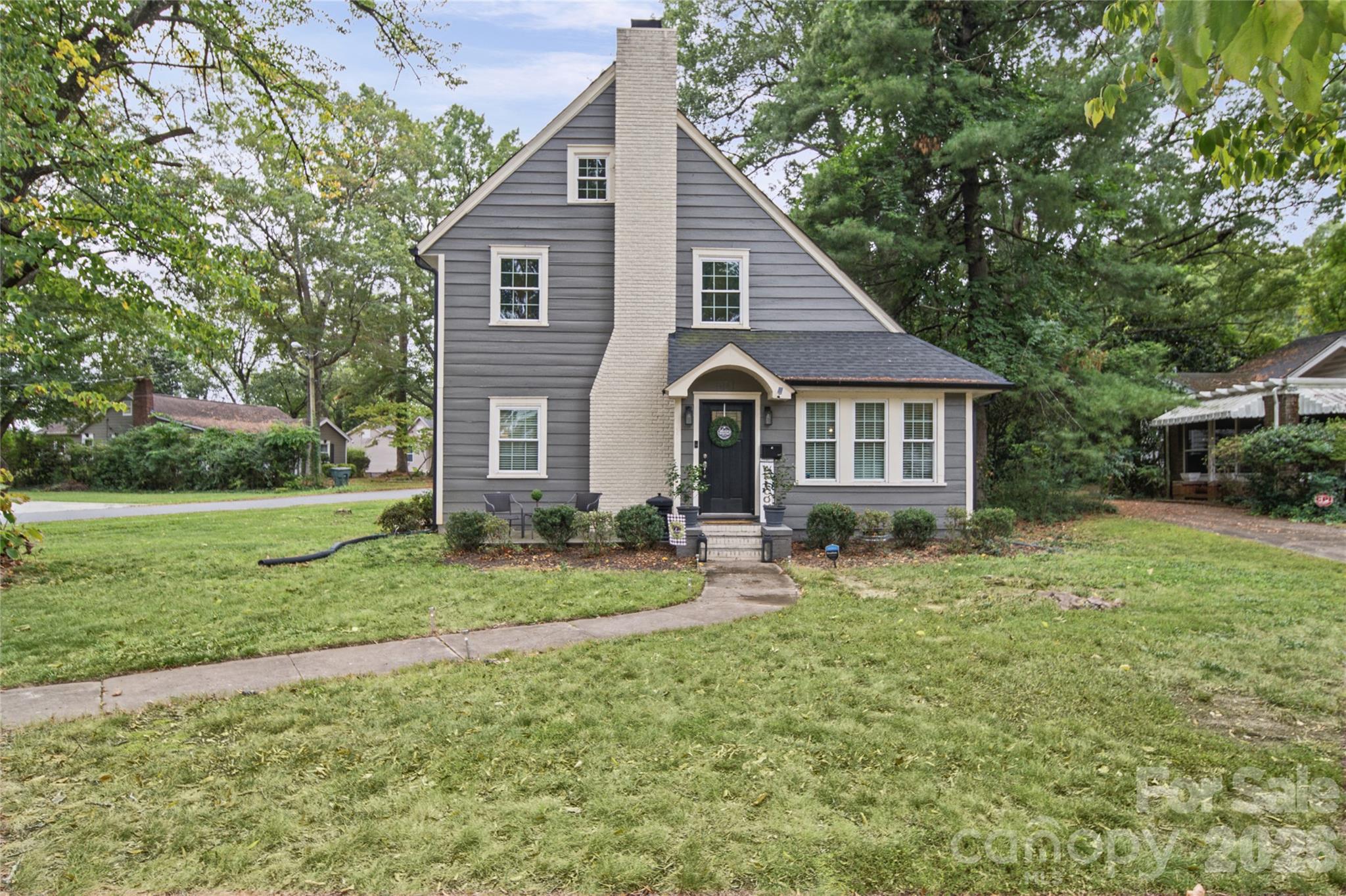 601 Carolina Avenue Property Photo 1