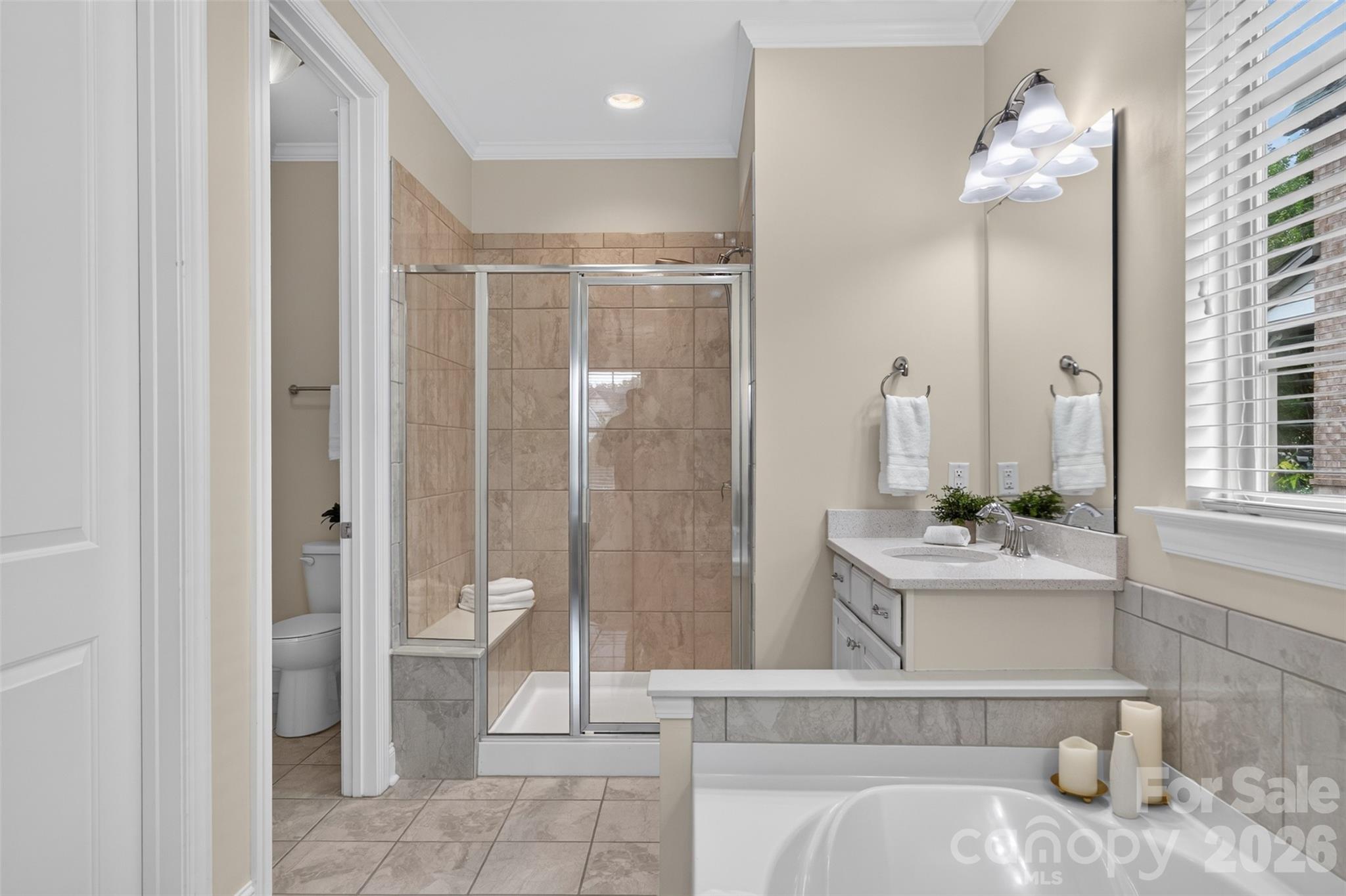 17511 Austins Creek Drive Property Photo 25