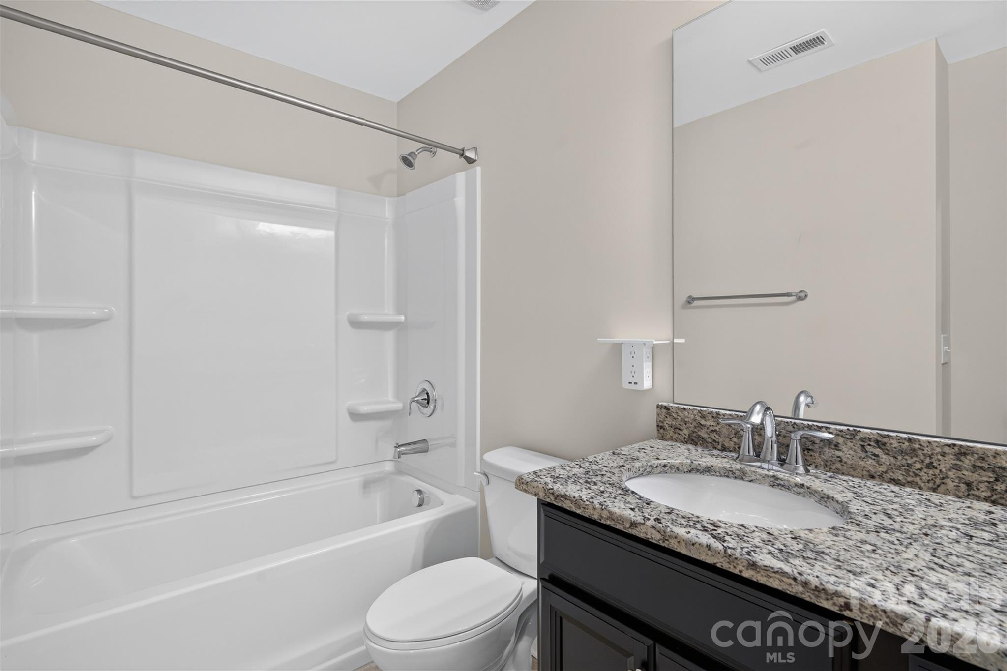 17511 Austins Creek Drive Property Photo 33