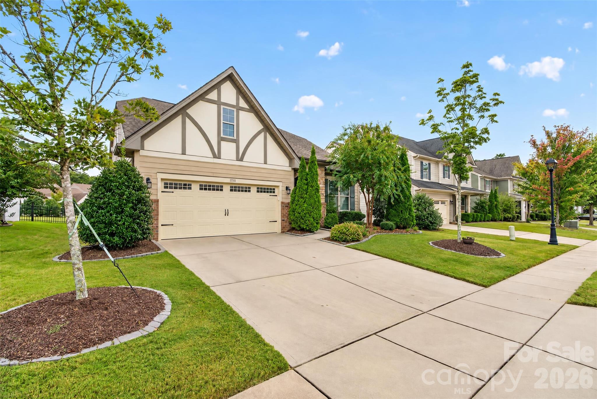 17511 Austins Creek Drive Property Photo 43