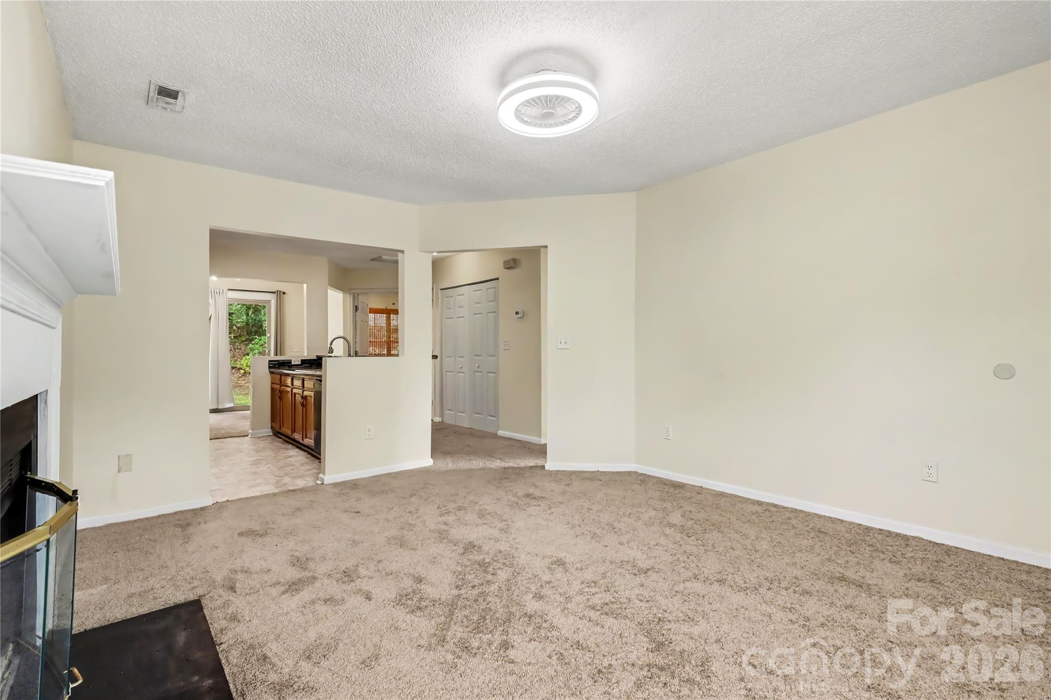 1611 Dendy Lane Property Photo 6