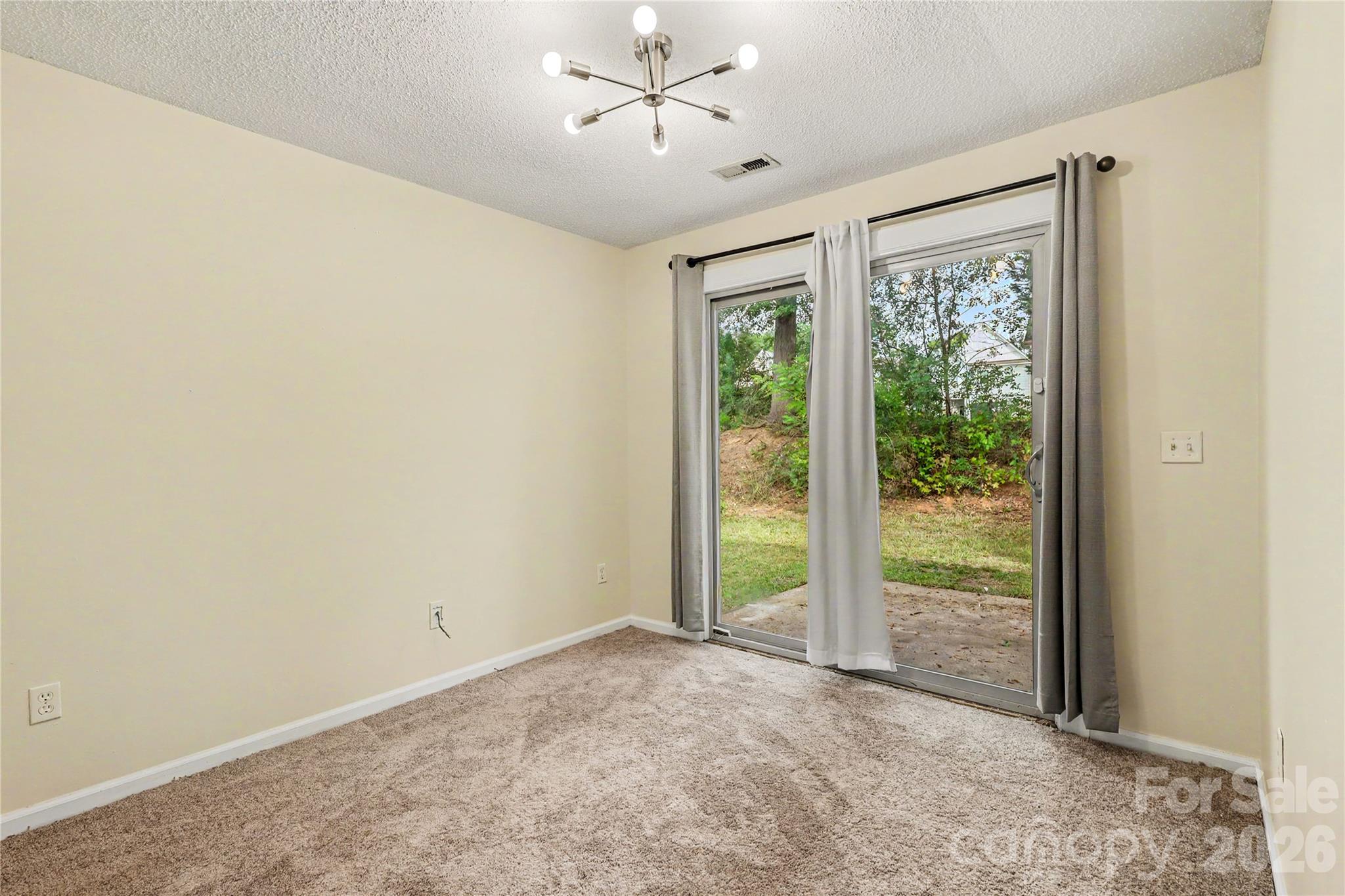 1611 Dendy Lane Property Photo 8