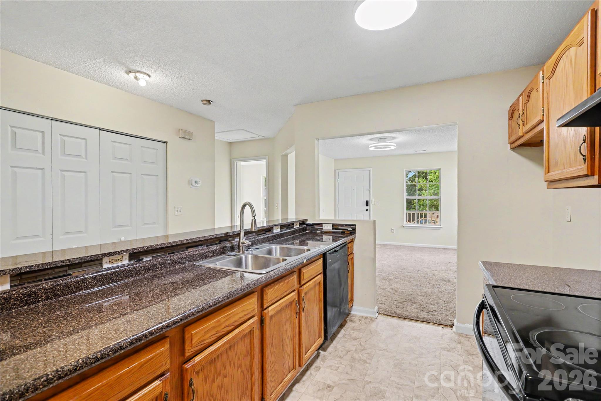 1611 Dendy Lane Property Photo 9