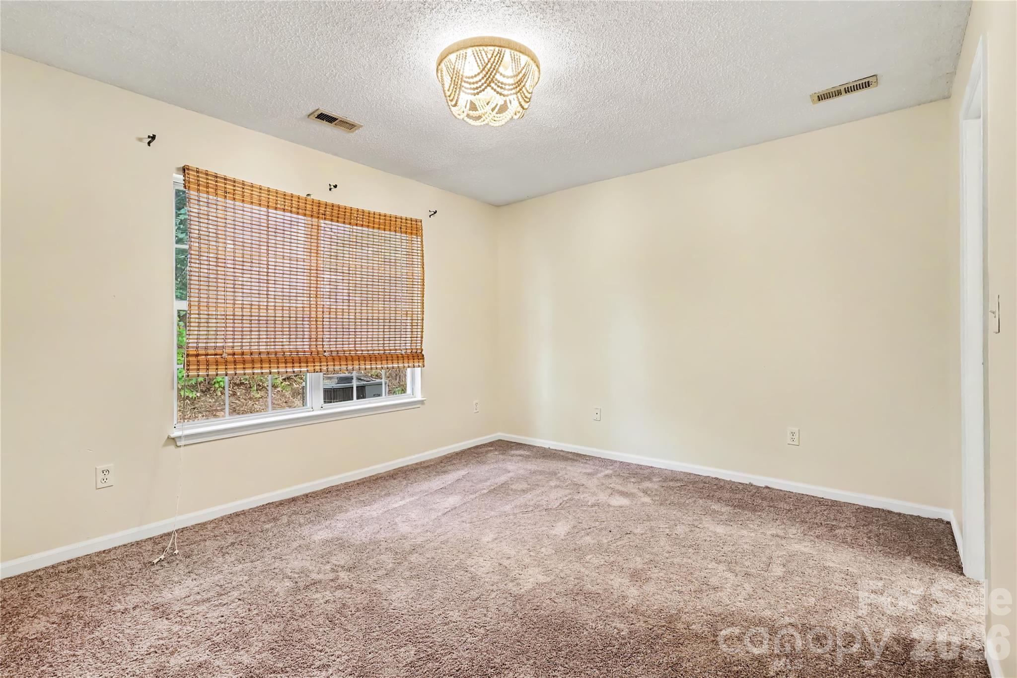 1611 Dendy Lane Property Photo 14