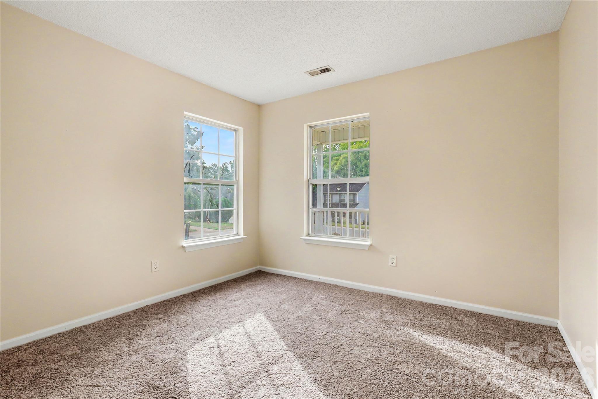 1611 Dendy Lane Property Photo 18