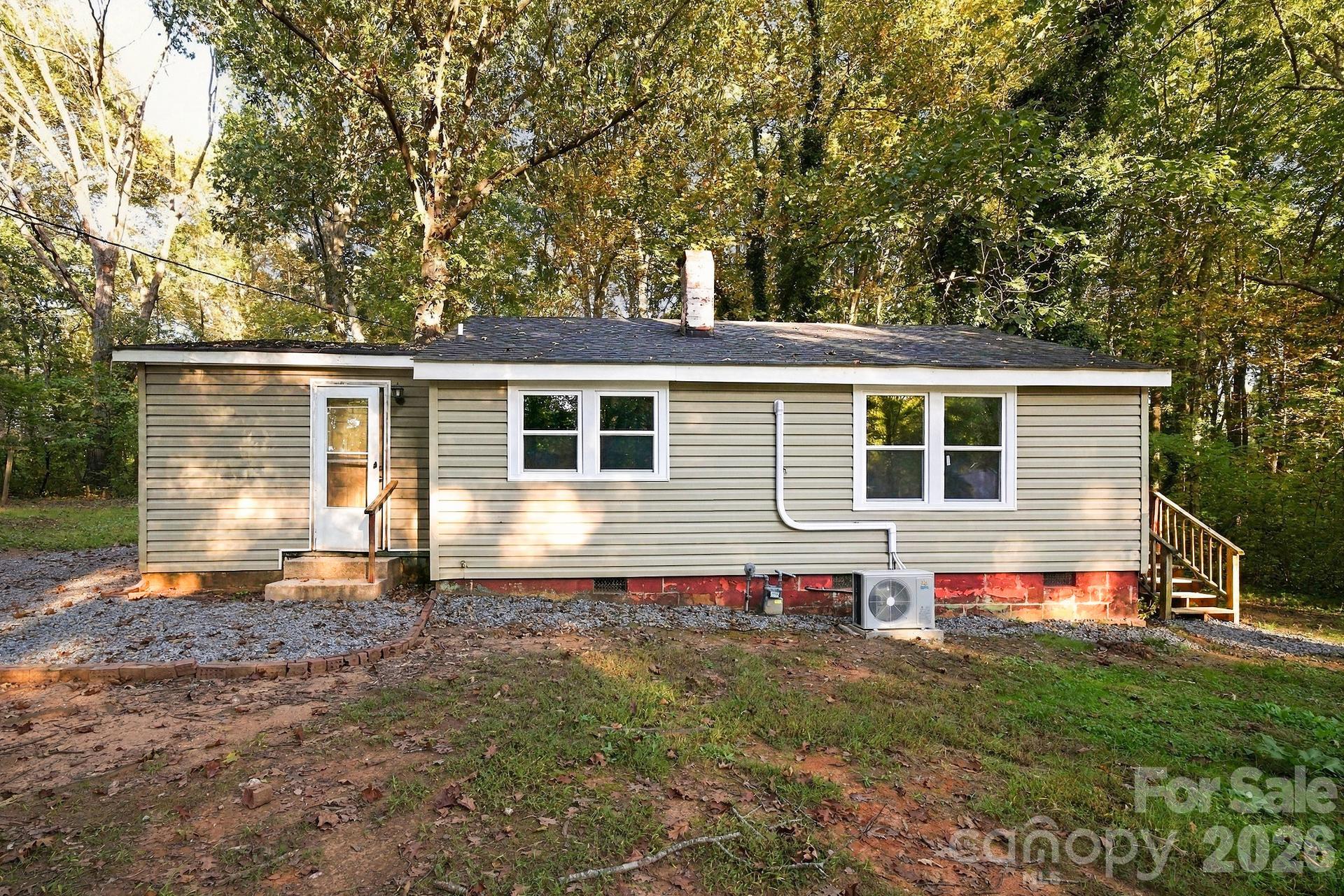 1521 10th Street Property Photo 1
