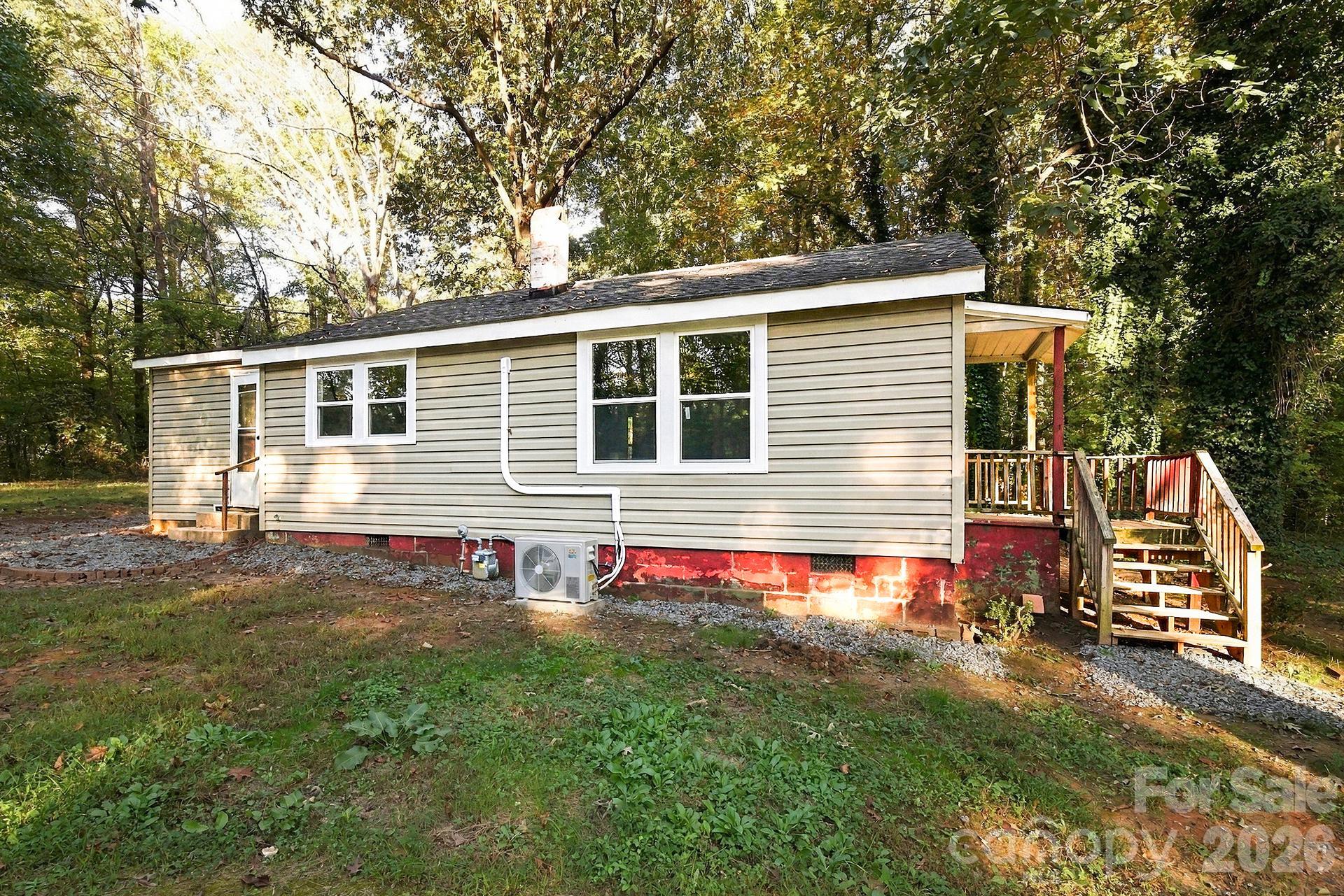 1521 10th Street Property Photo 3