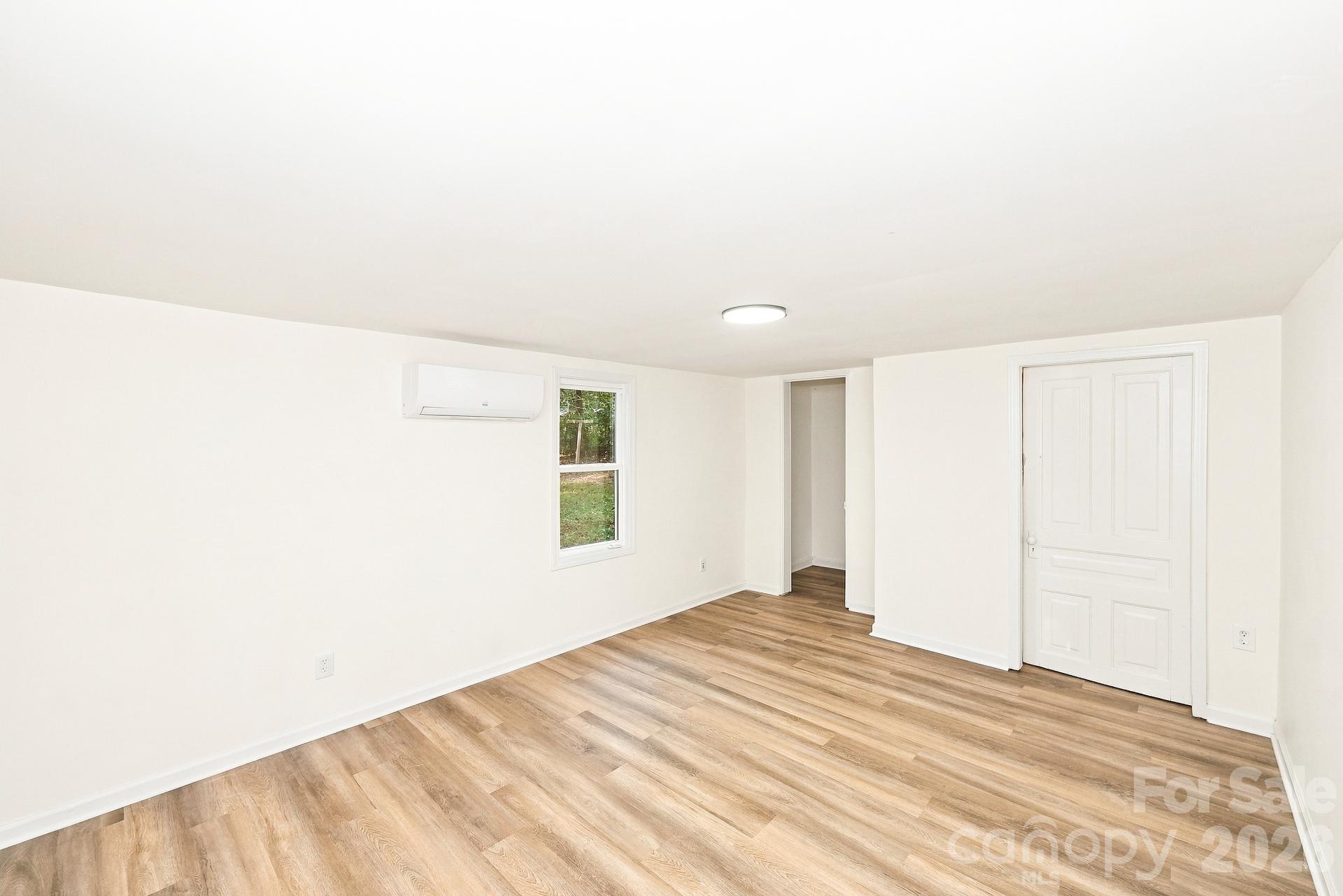 1521 10th Street Property Photo 5