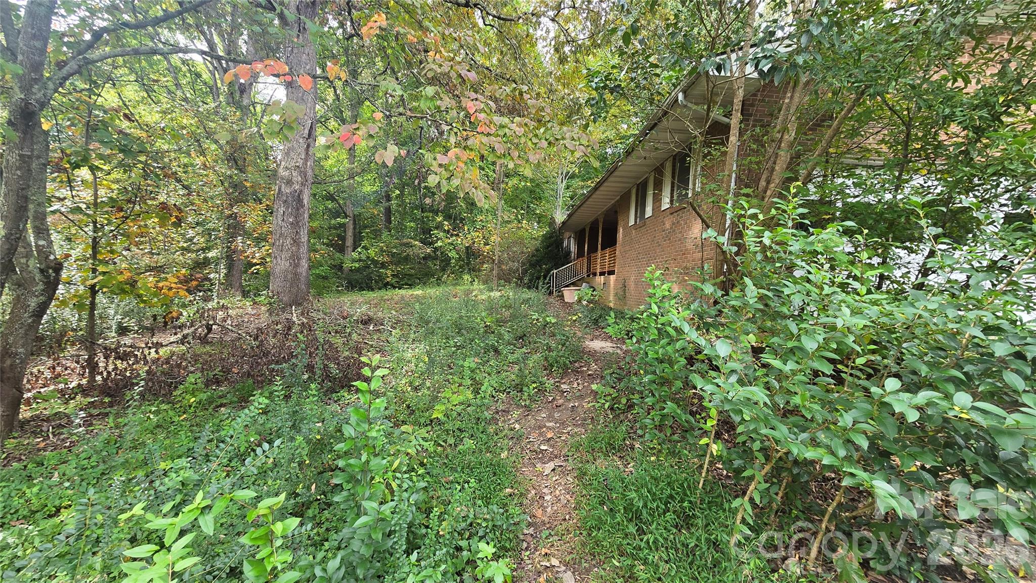 330 Brook Circle Property Photo 2