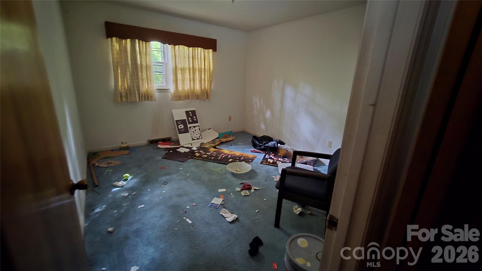 330 Brook Circle Property Photo 11