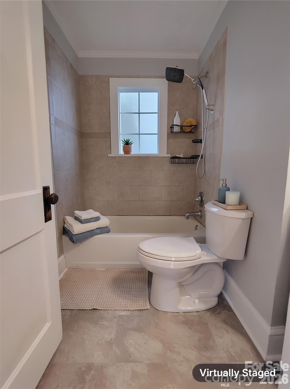 23 Woodley Avenue Property Photo 8