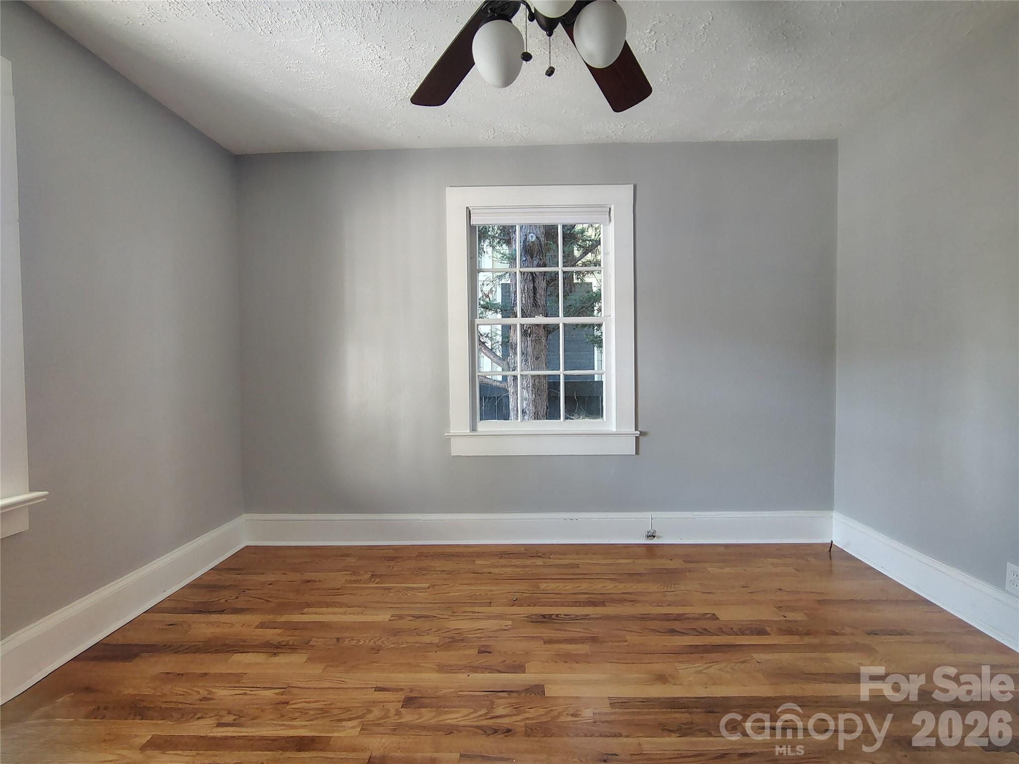 23 Woodley Avenue Property Photo 16