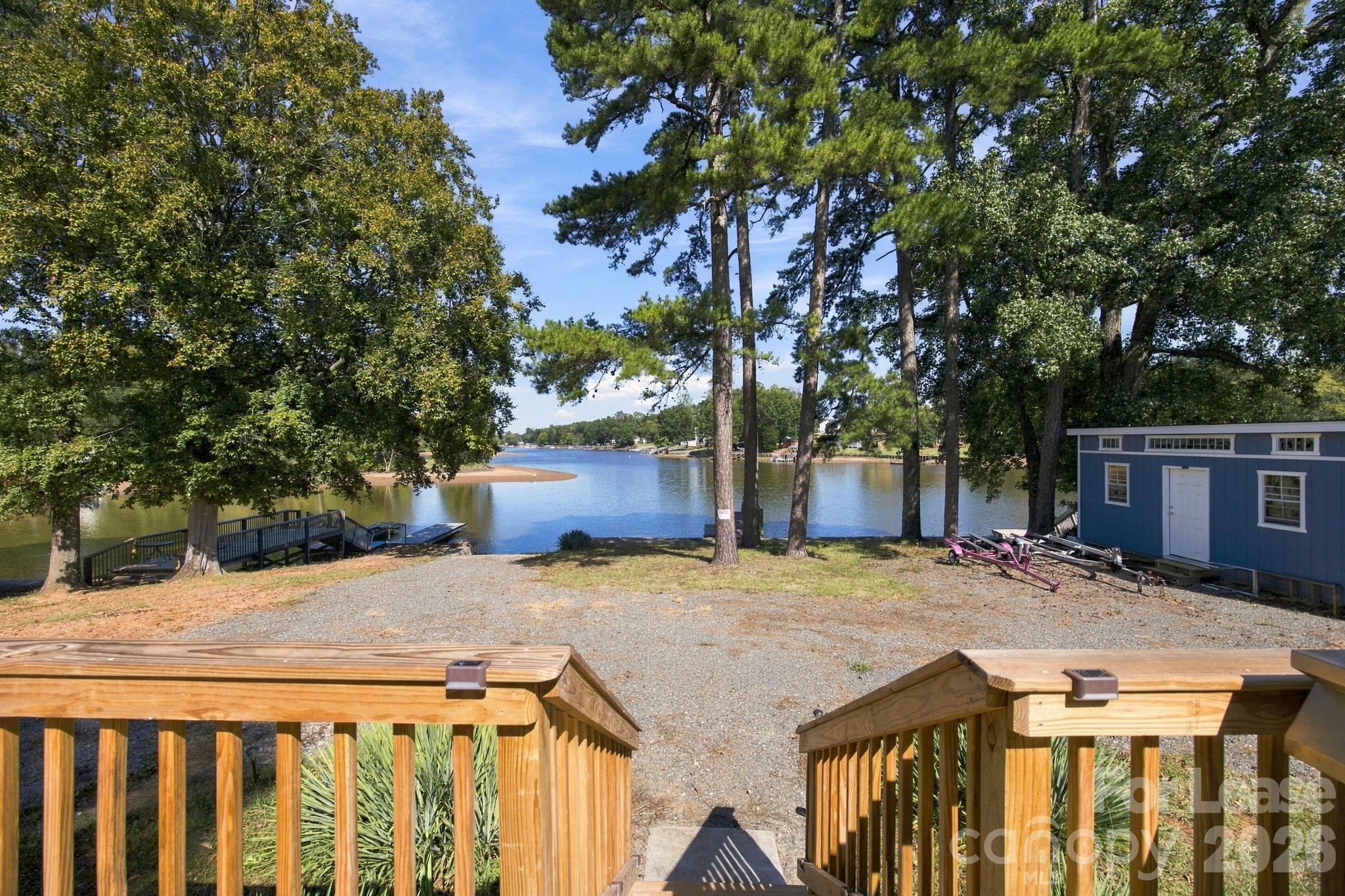10051 Linwood Southmont Road Property Photo 11