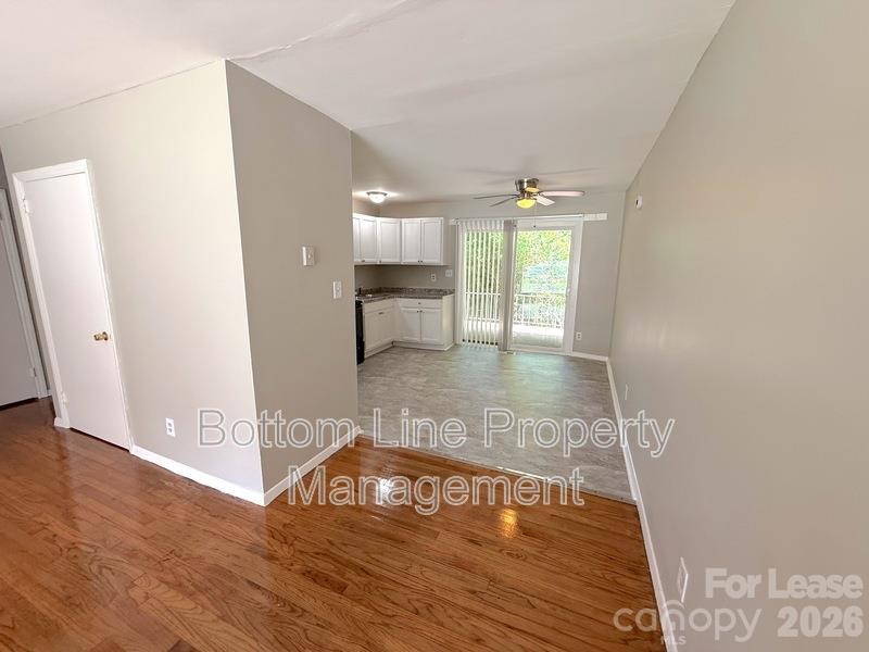 561 Blendwood Drive Property Photo 3