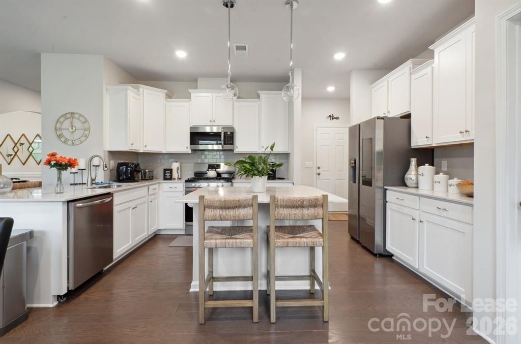 17812 New Mark Avenue Property Photo 7