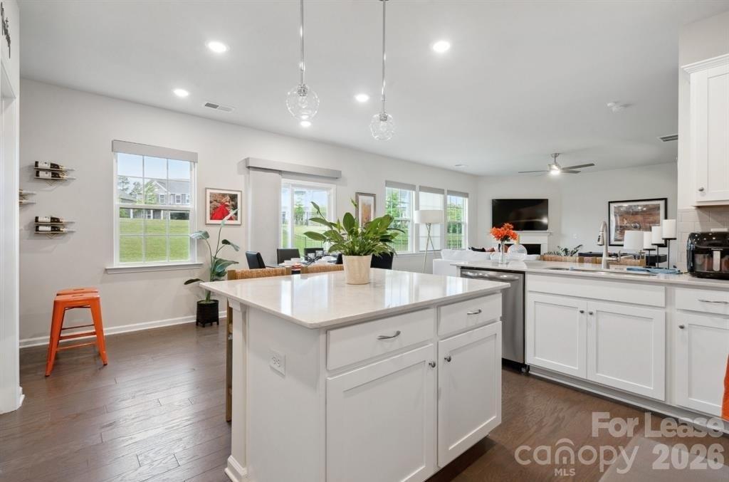 17812 New Mark Avenue Property Photo 12