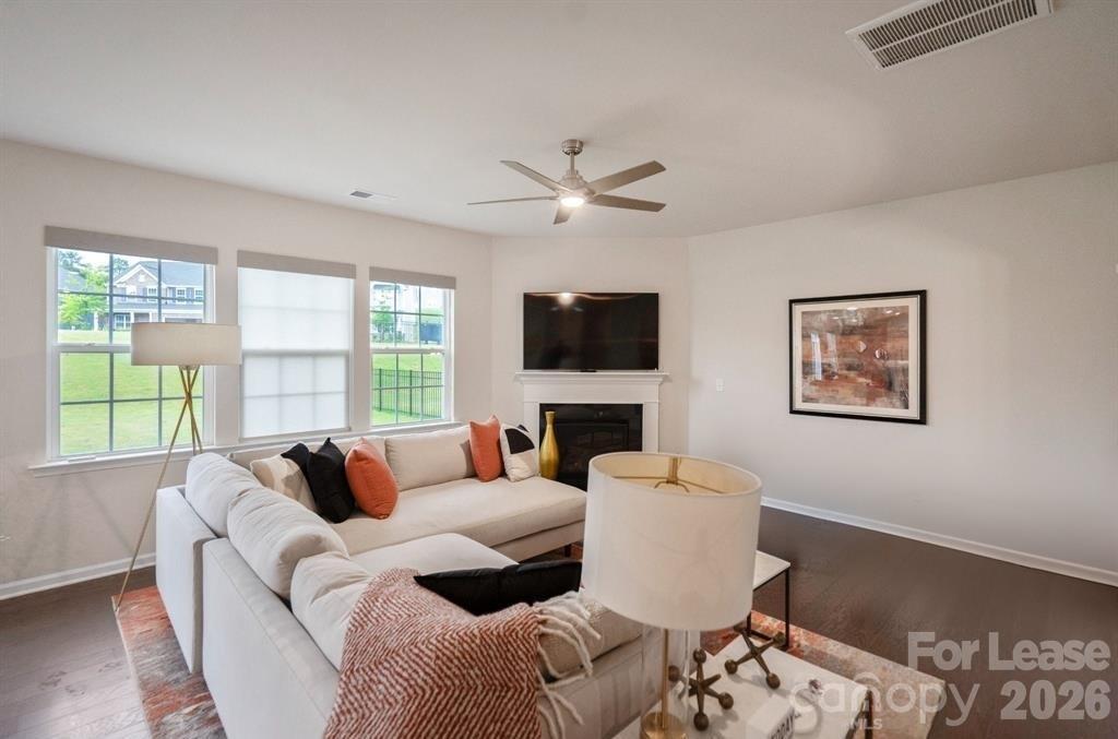 17812 New Mark Avenue Property Photo 16