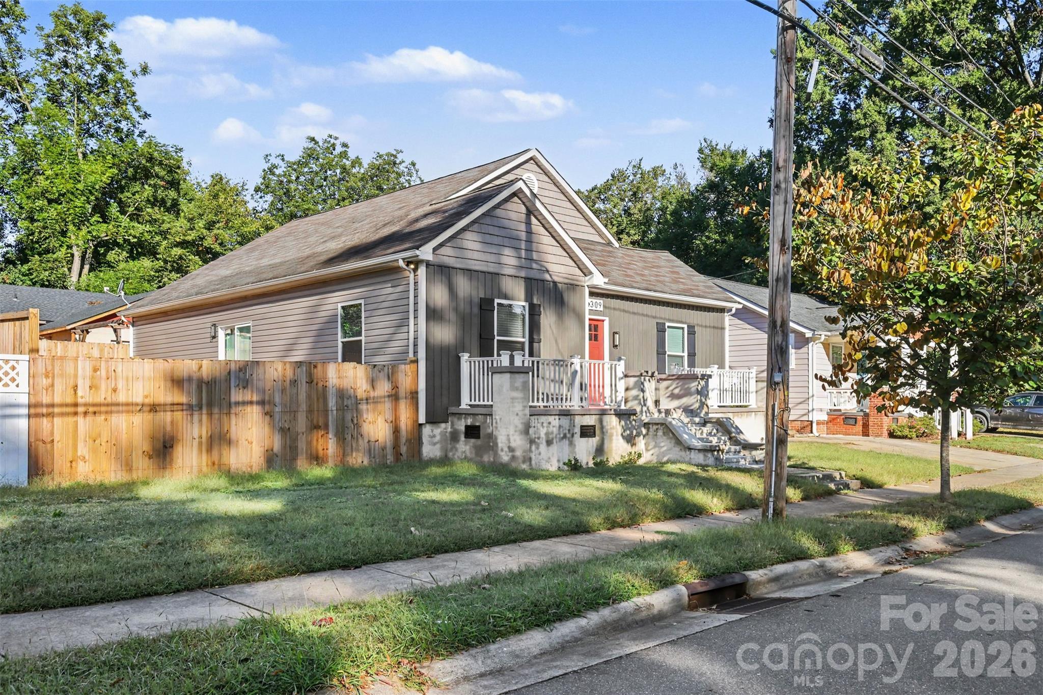 1309 Fairmont Street Property Photo 4