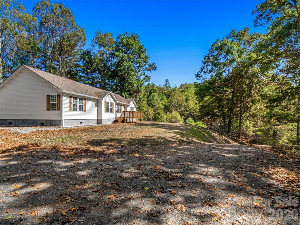 59 Higher Ground Lane Property Photo 2
