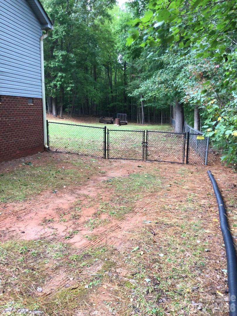 911 Freedom Mill None Property Photo 14