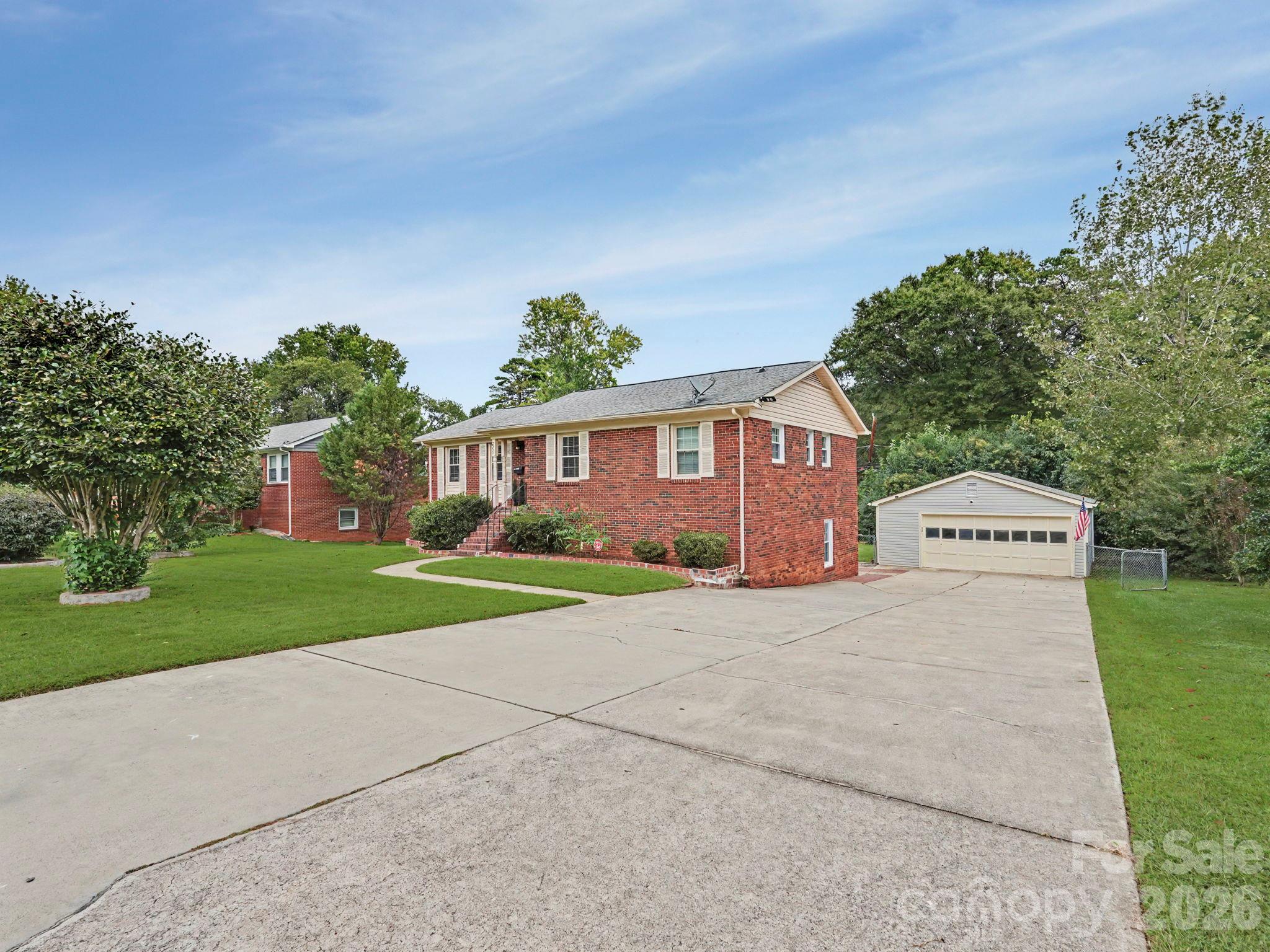 3931 Irvington Drive Property Photo 5