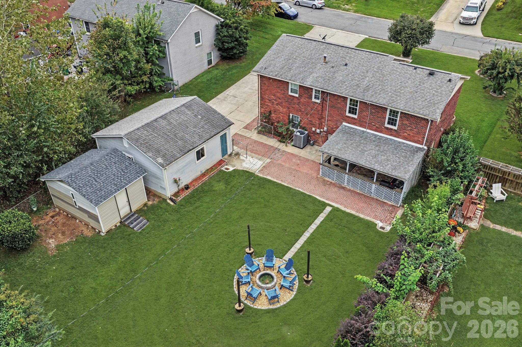 3931 Irvington Drive Property Photo 8