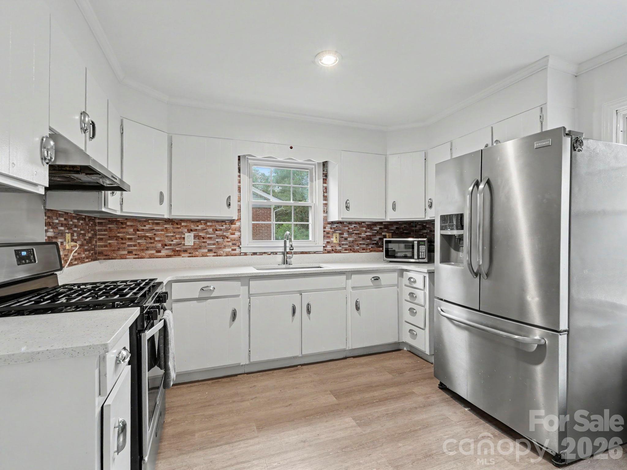 3931 Irvington Drive Property Photo 17