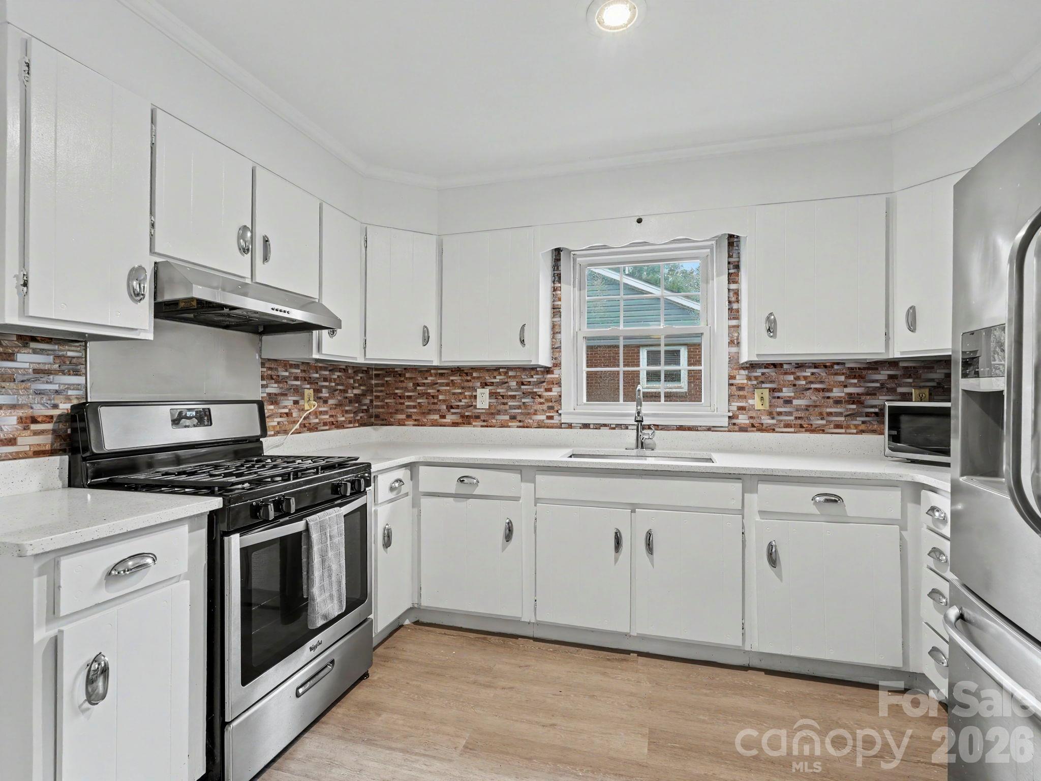 3931 Irvington Drive Property Photo 18