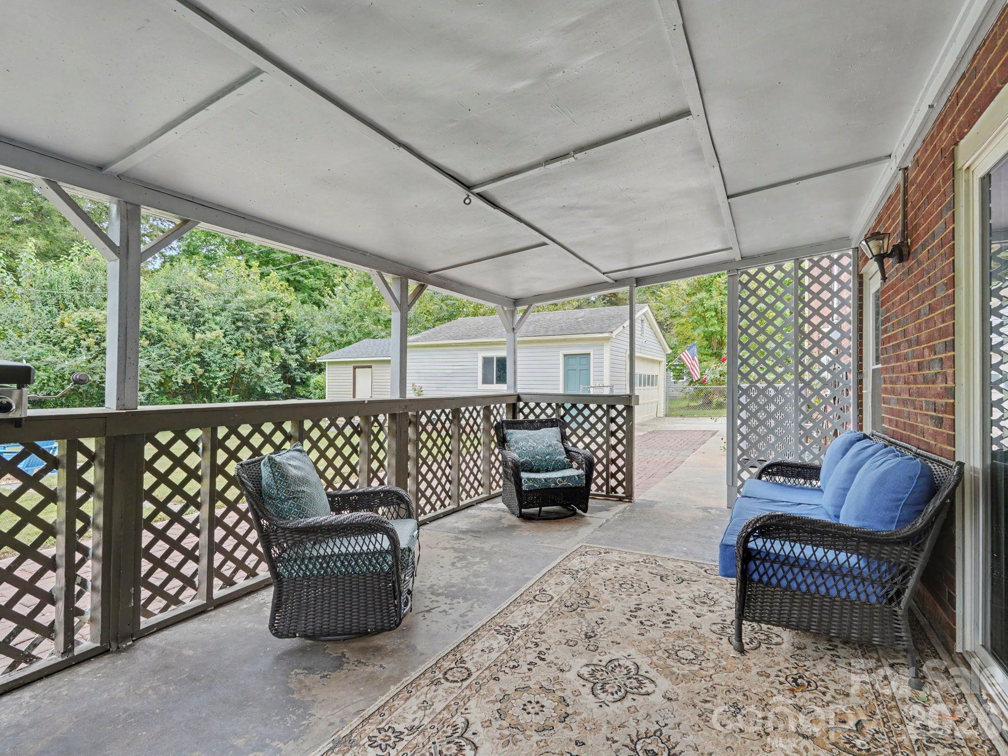 3931 Irvington Drive Property Photo 25