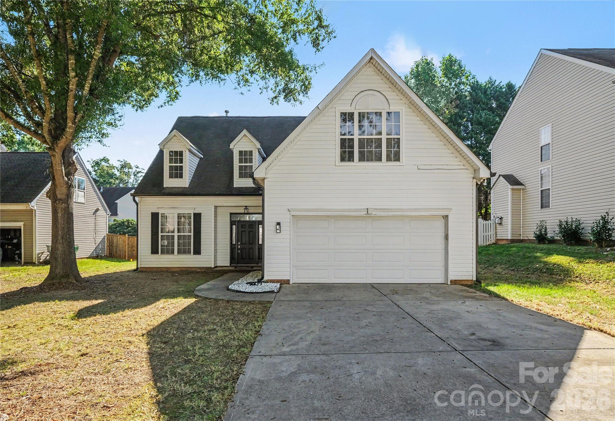 8030 Shiny Meadow Drive Property Photo 1