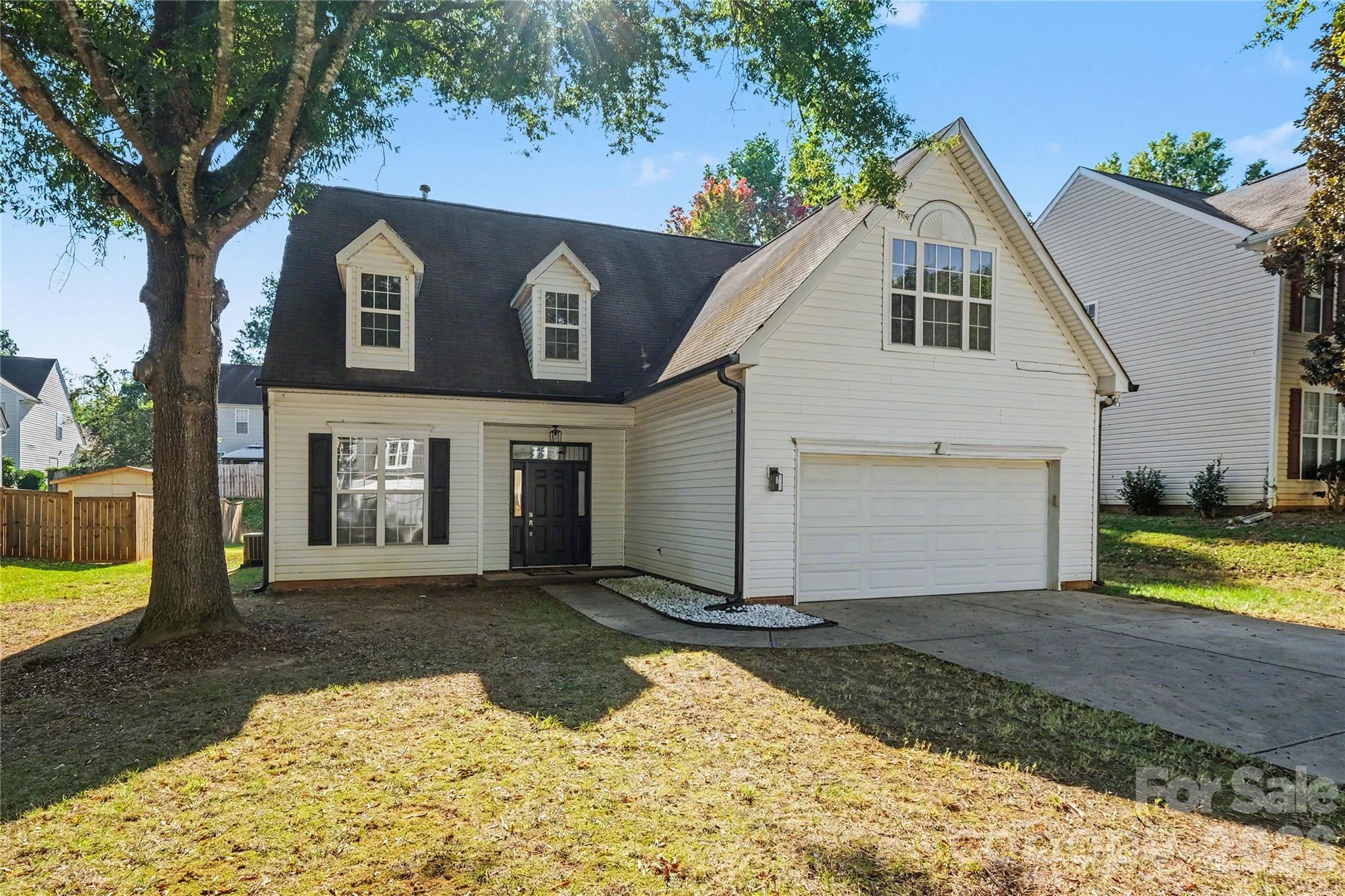8030 Shiny Meadow Drive Property Photo 2