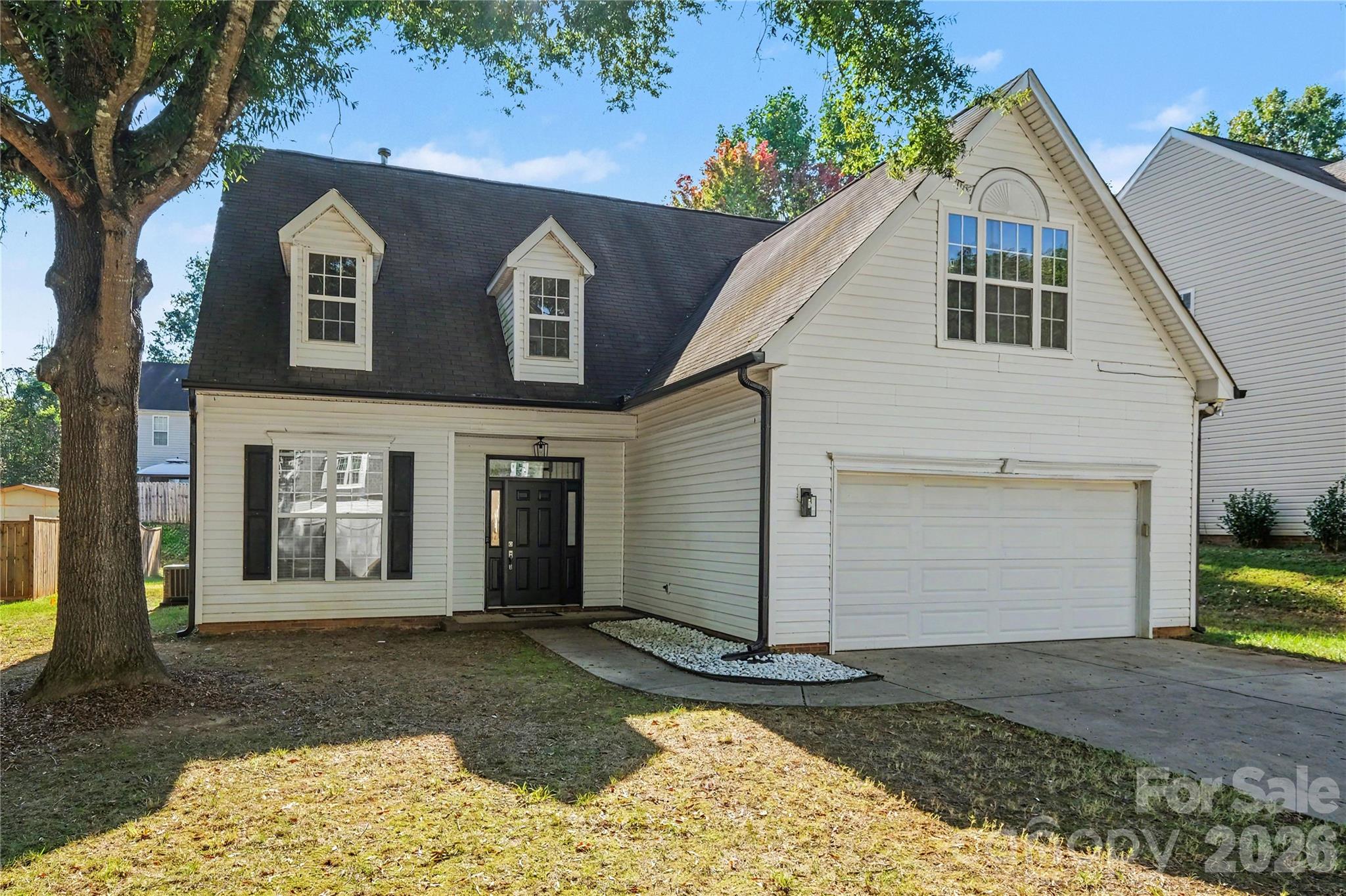 8030 Shiny Meadow Drive Property Photo 3