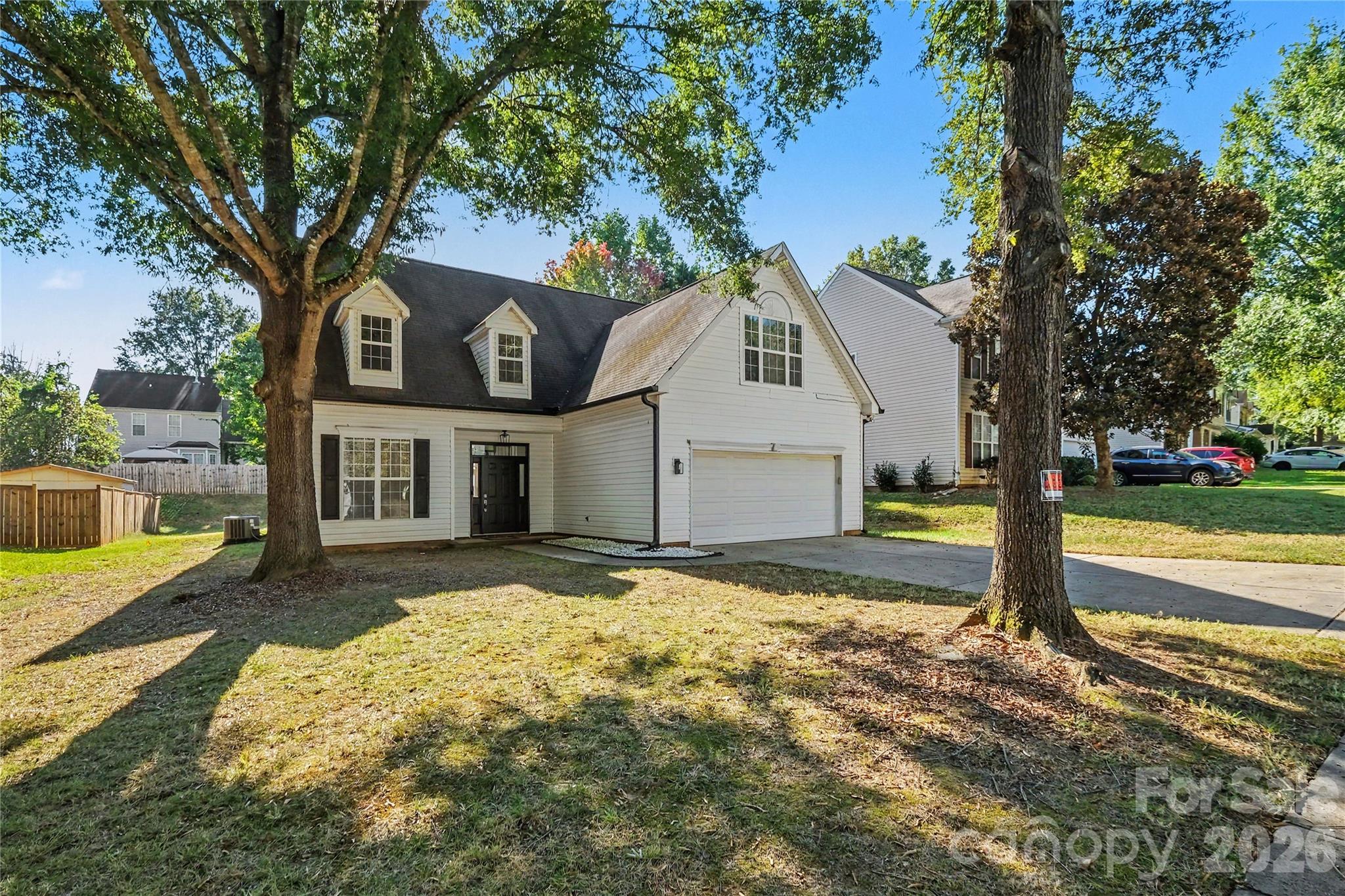 8030 Shiny Meadow Drive Property Photo 4