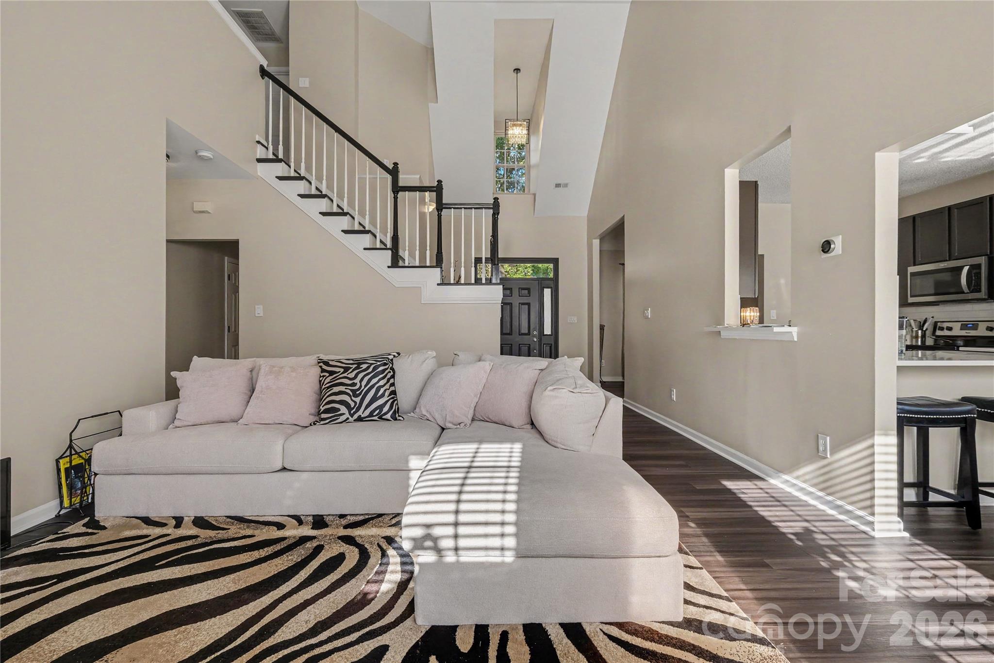 8030 Shiny Meadow Drive Property Photo 12