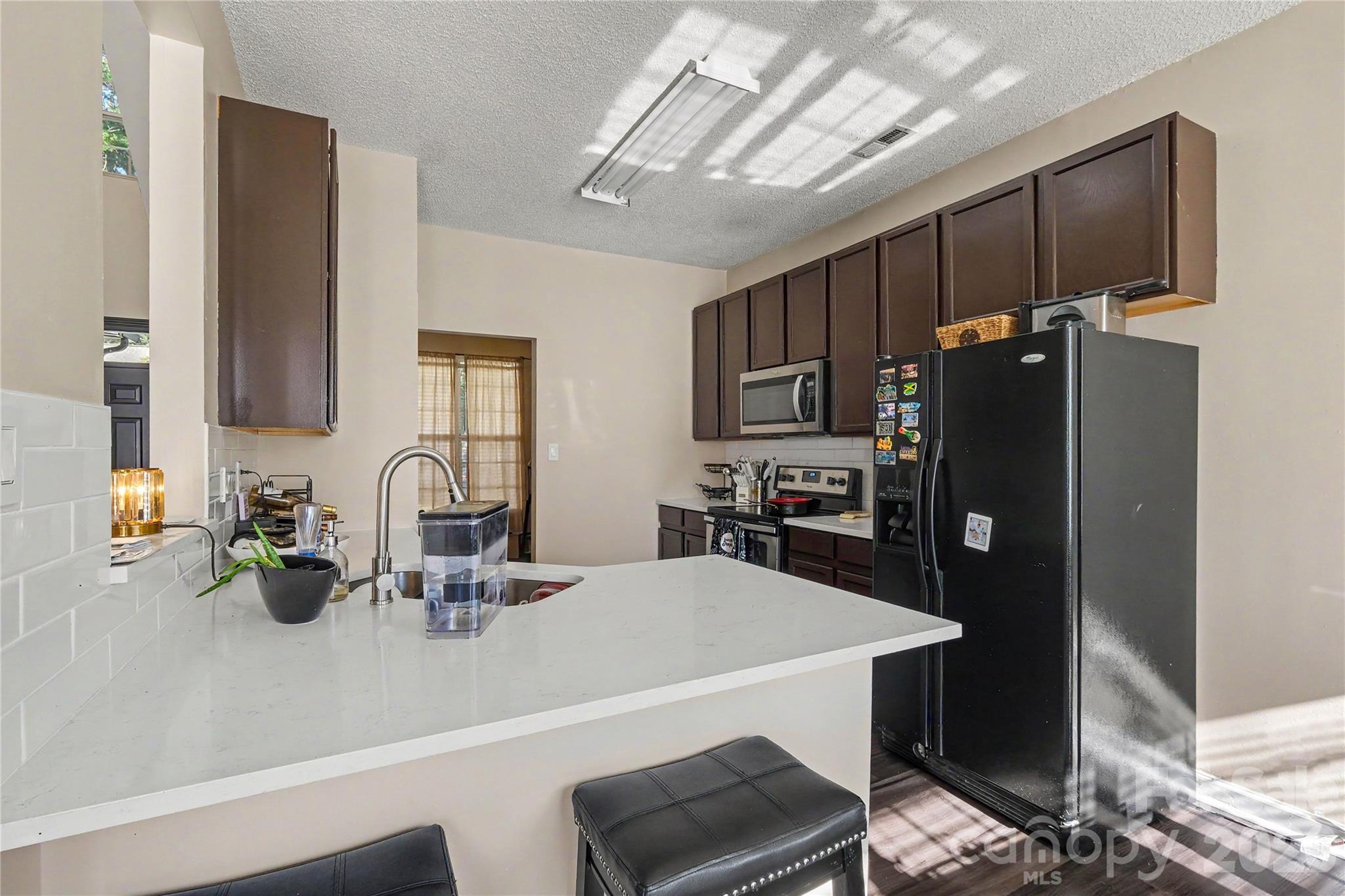 8030 Shiny Meadow Drive Property Photo 17
