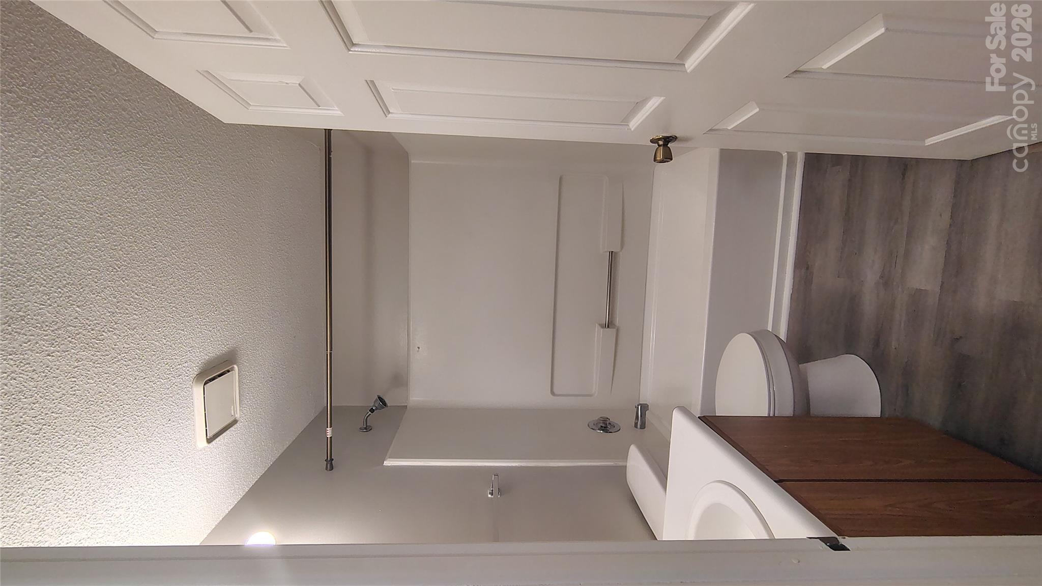 9624 Vinca Circle C Property Photo 5