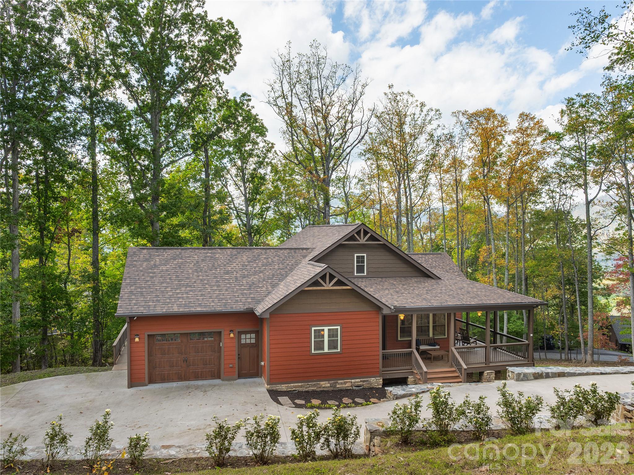 501 Sugar Maple Lane Property Photo 2