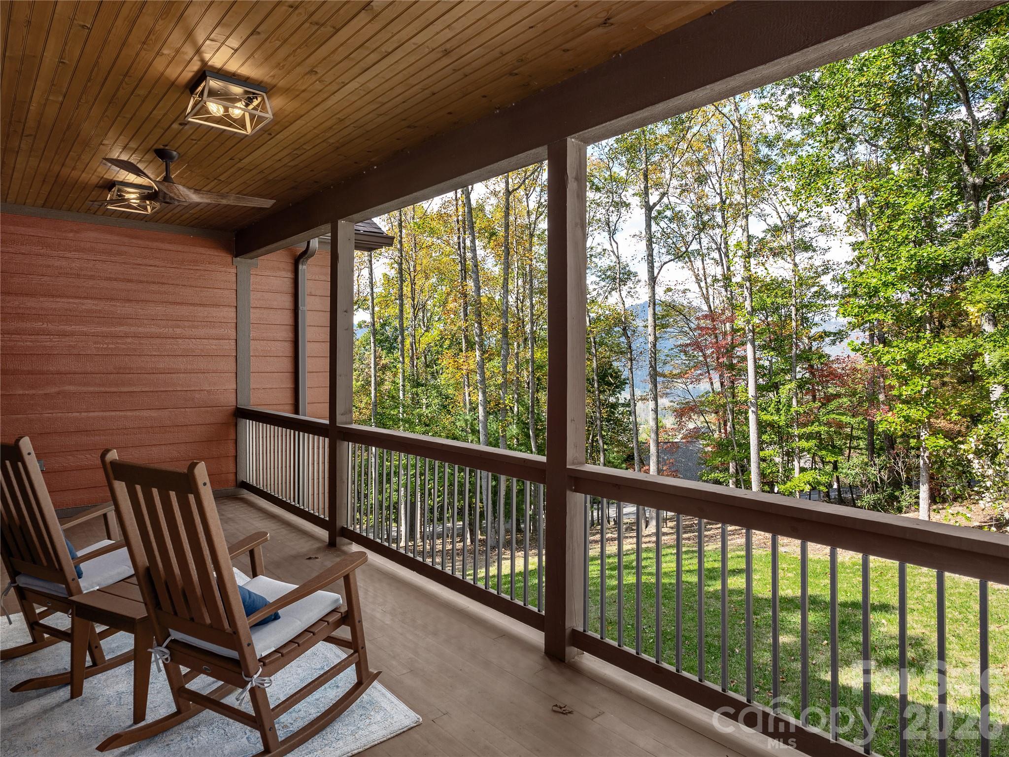 501 Sugar Maple Lane Property Photo 3