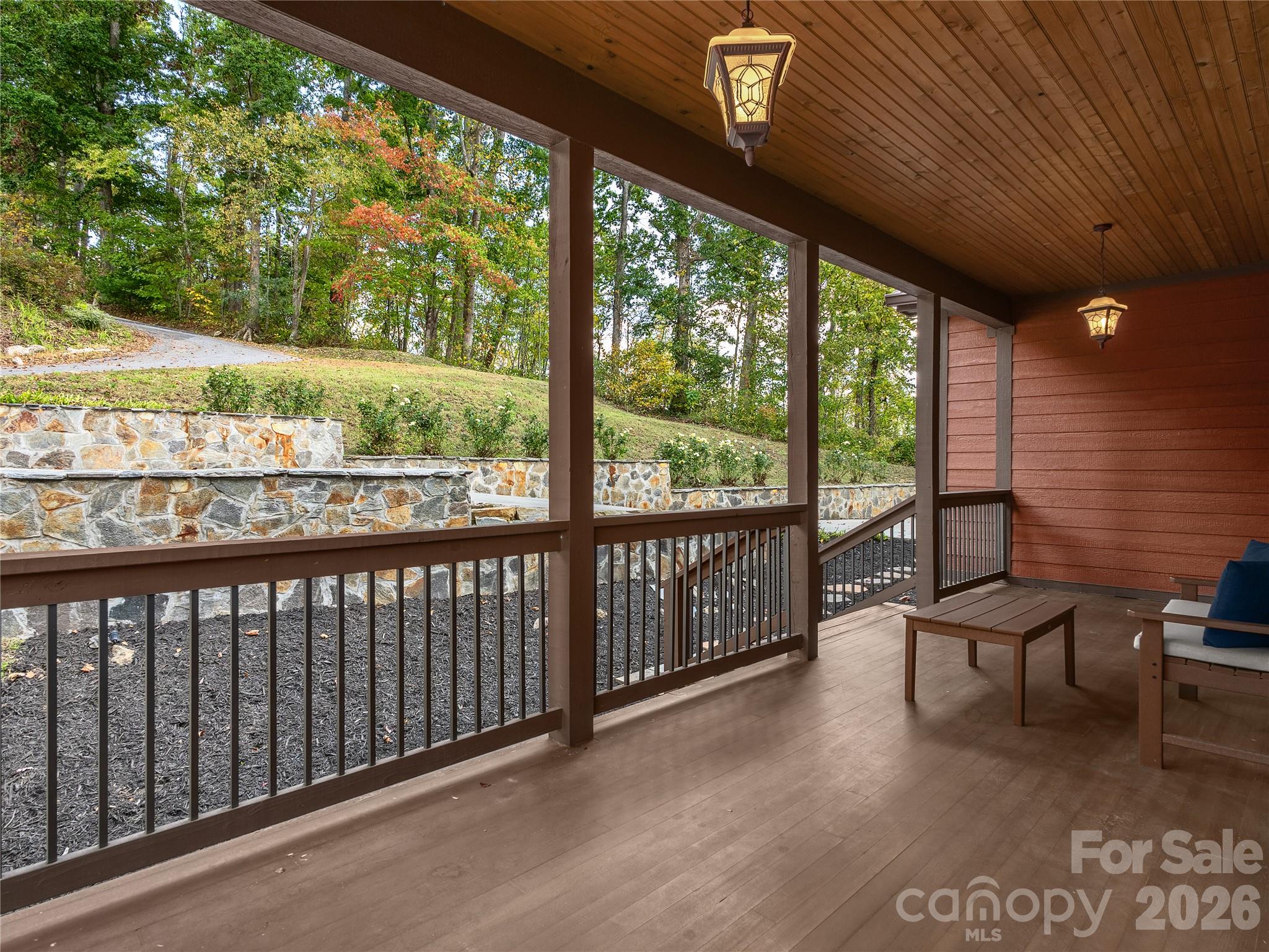 501 Sugar Maple Lane Property Photo 4