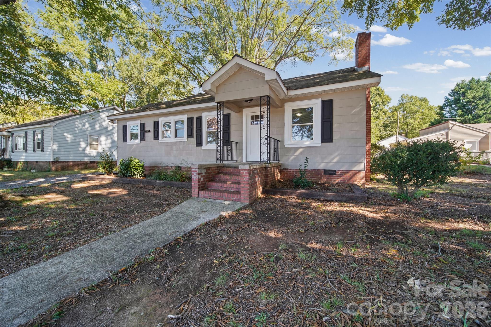 215 Arey Avenue Property Photo 2